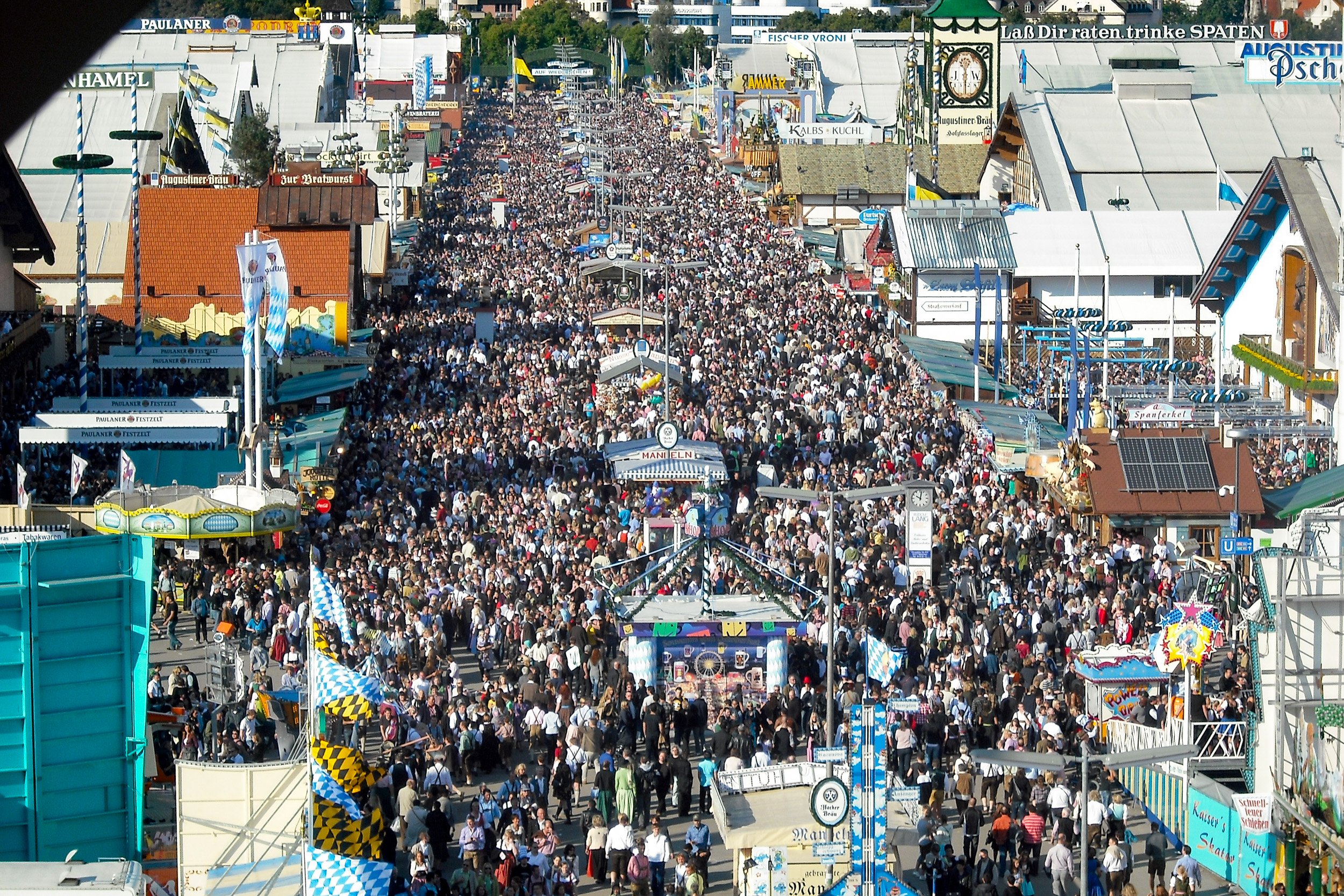 Oktoberfest  crowd
