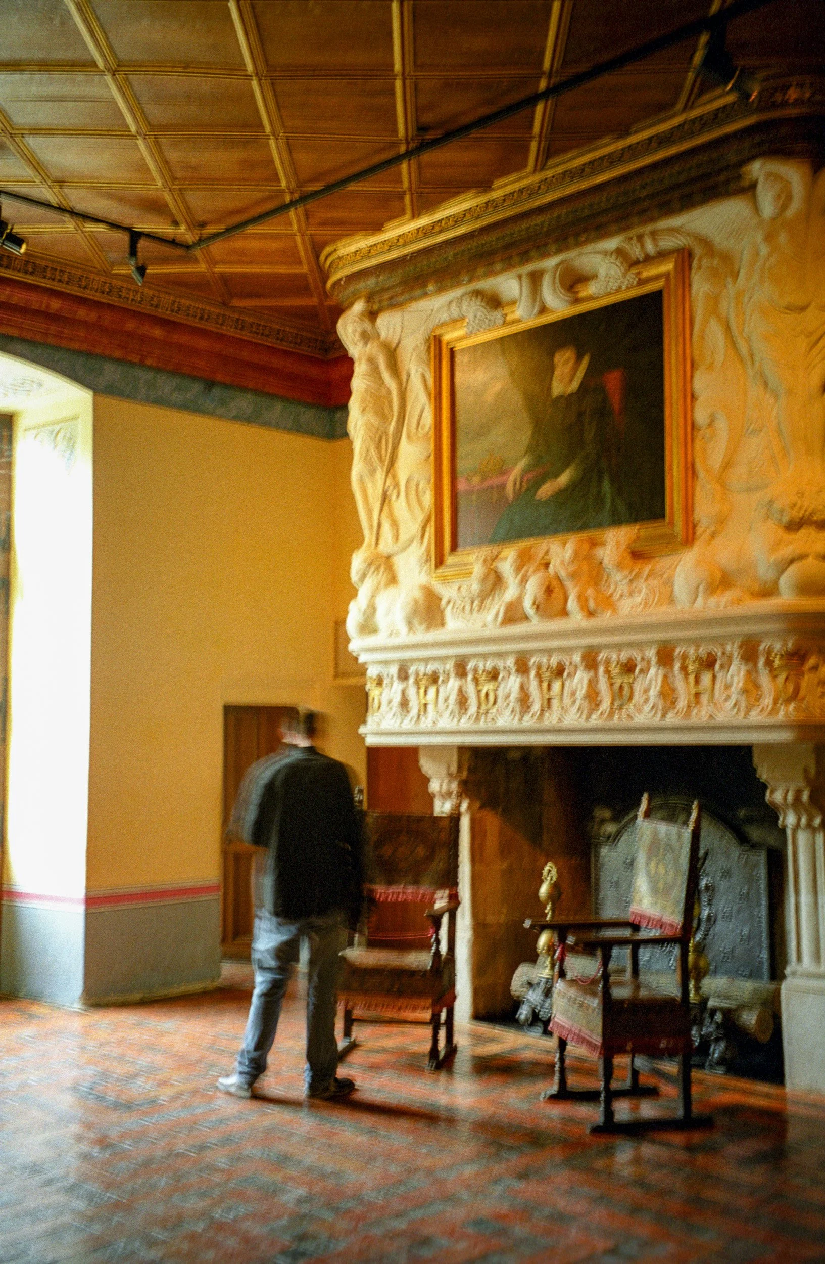 Chateau de Chenoncheax fireplace.jpg