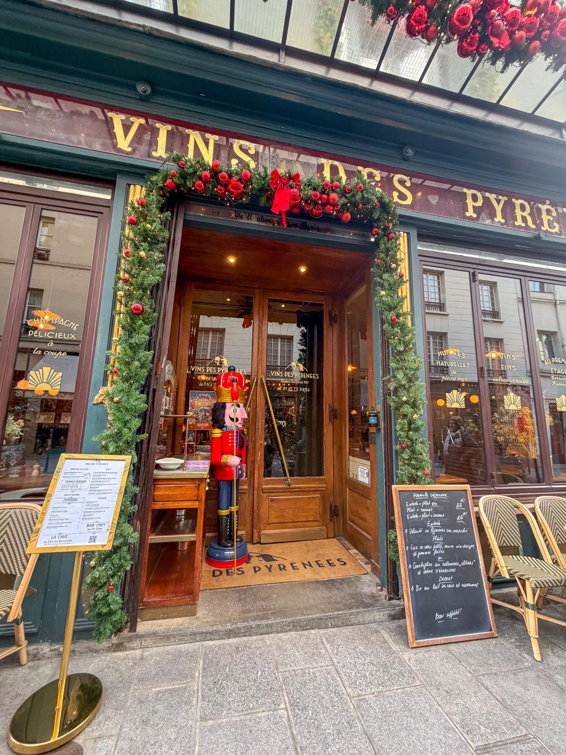 Then it was time for lunch, including our recently purchased fromage and a wine tasting.  