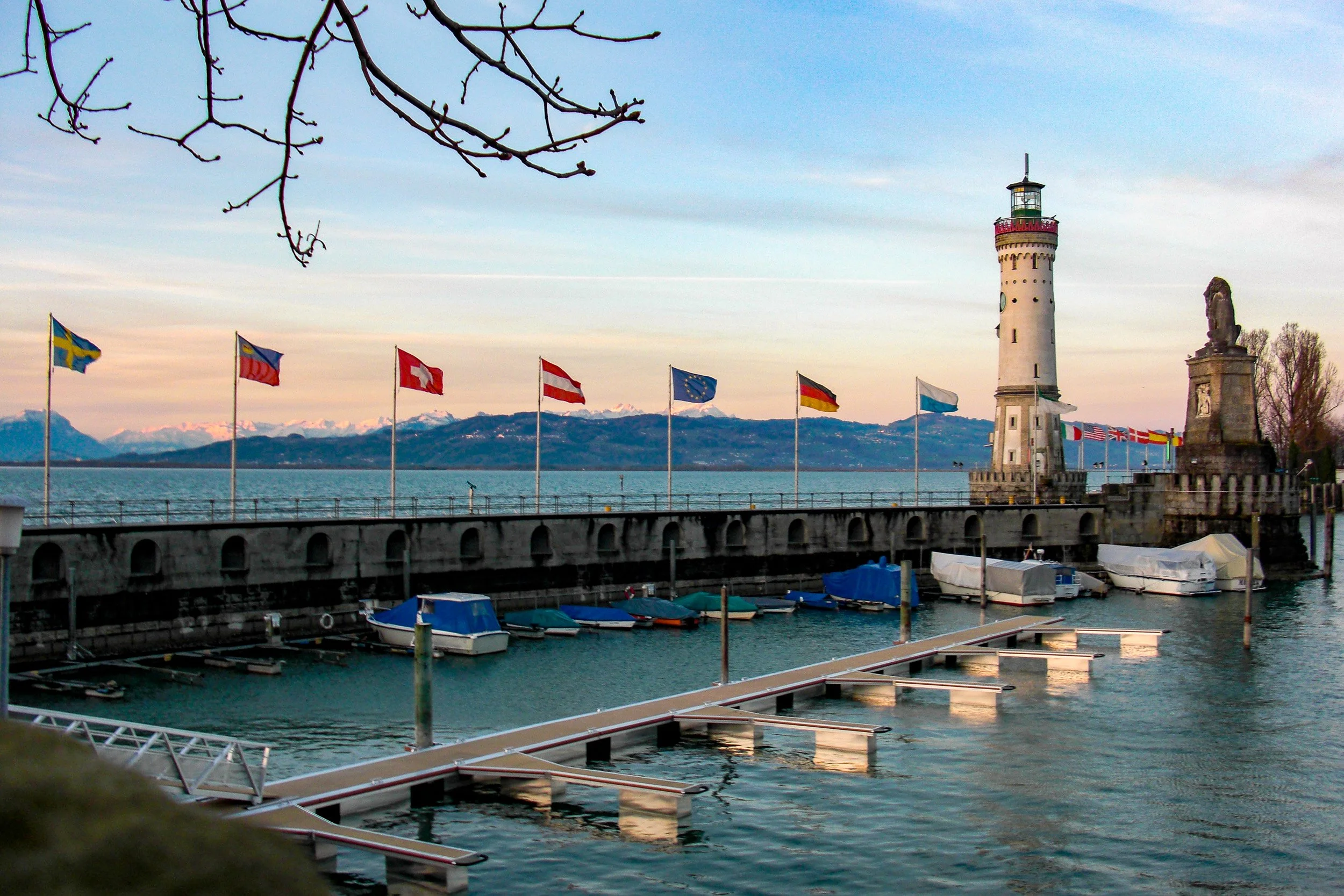 Lindau Lake Constance shoreline.jpg