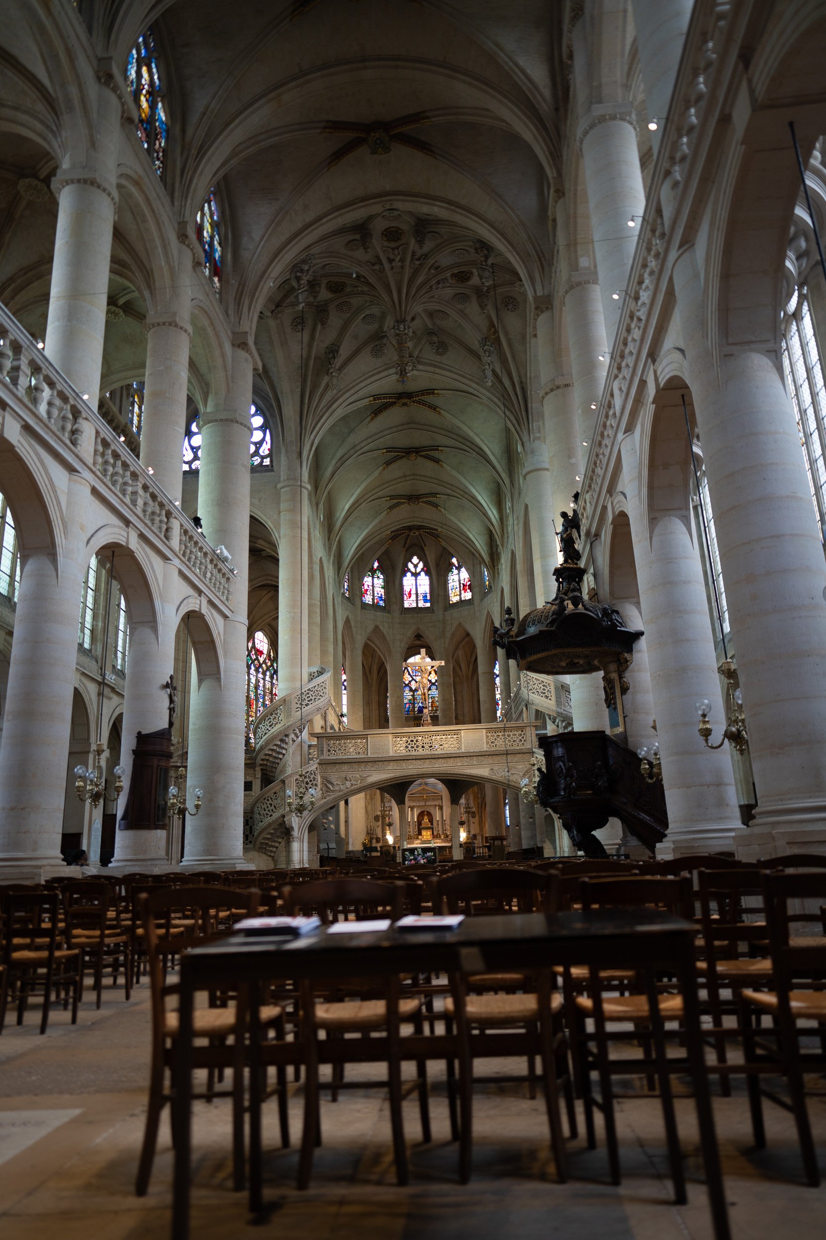 Saint-Étienne-du-Mont interior.