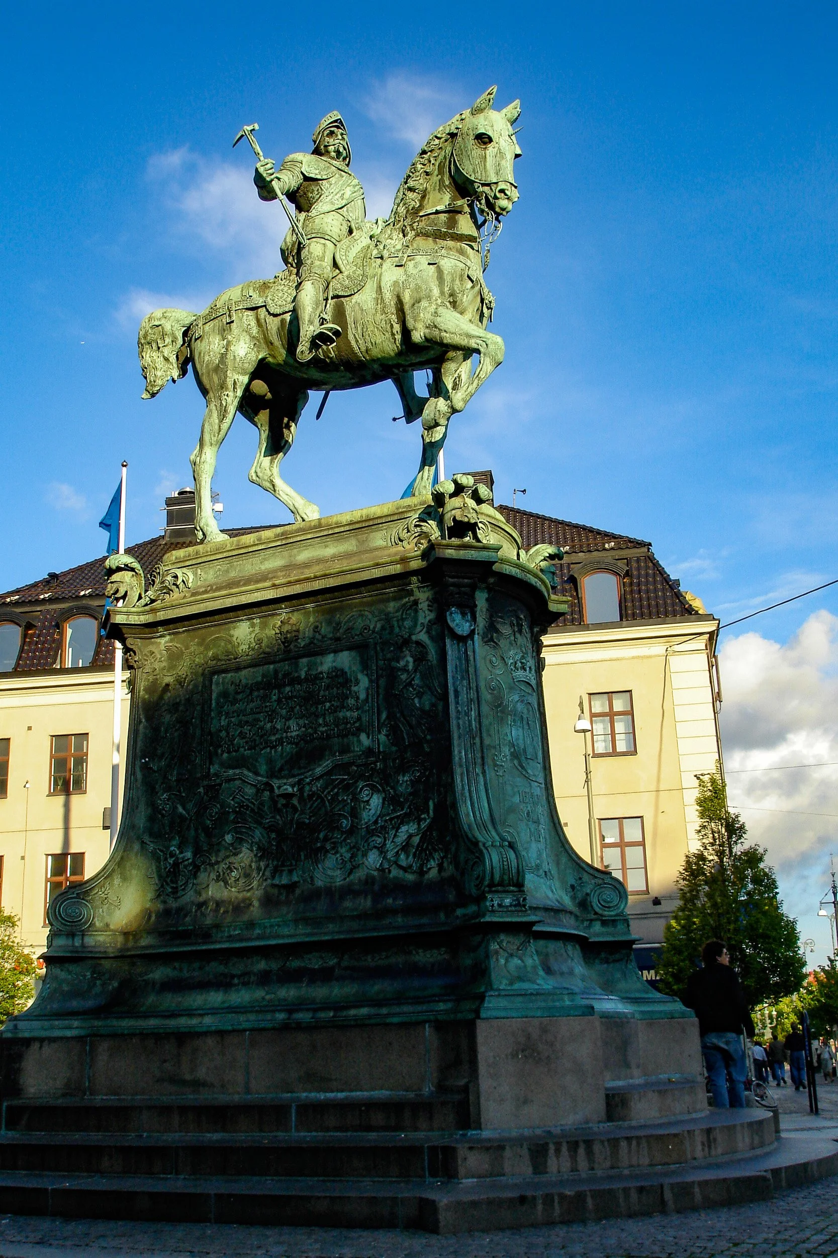 Gothenburg statue