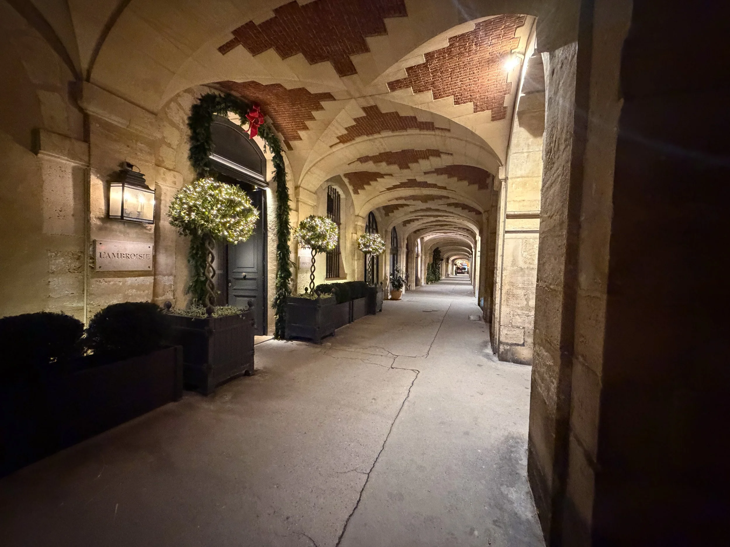 Place des Vosges outside L’Ambroisie.