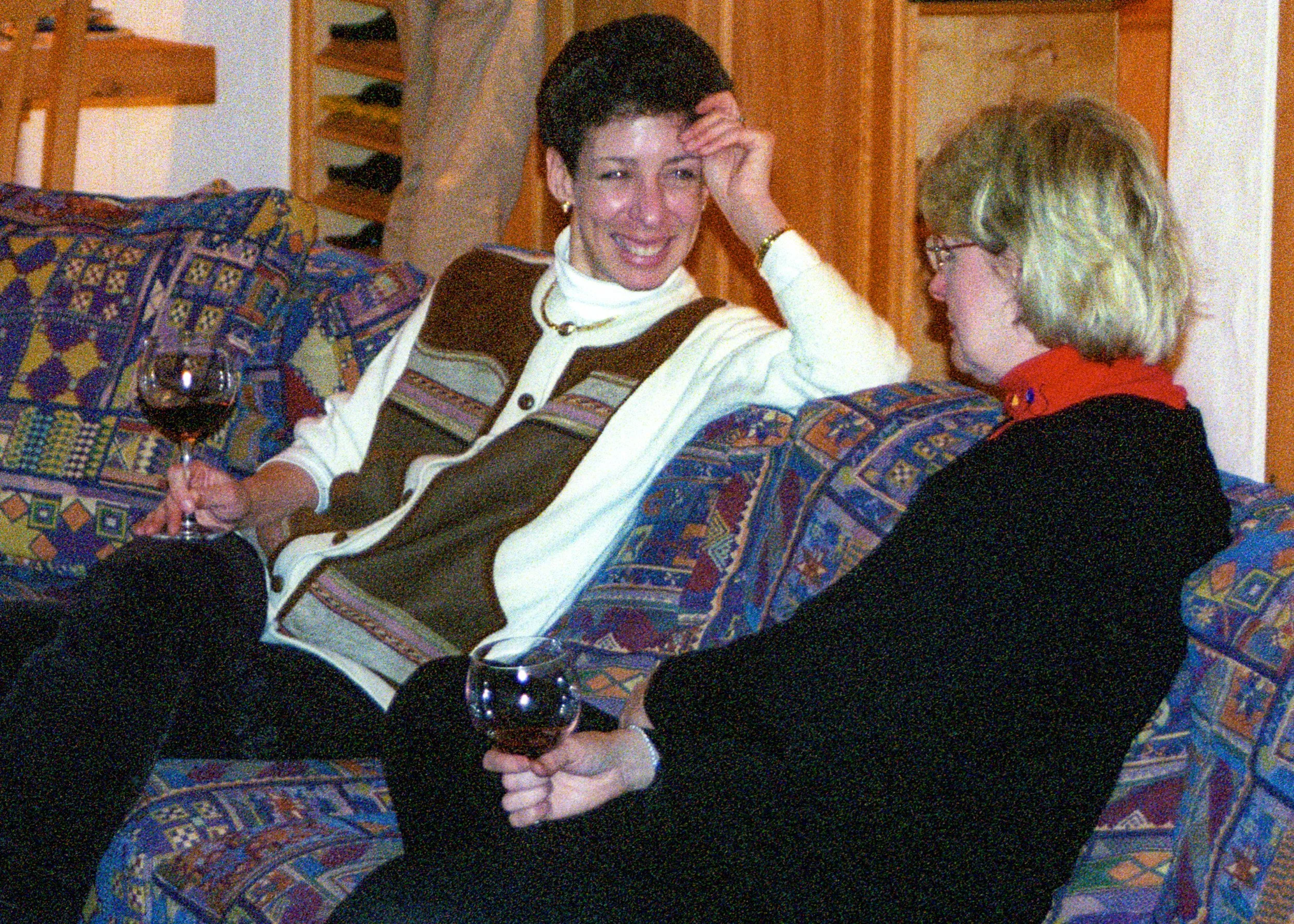 Jill and Donna solve teh world's problems