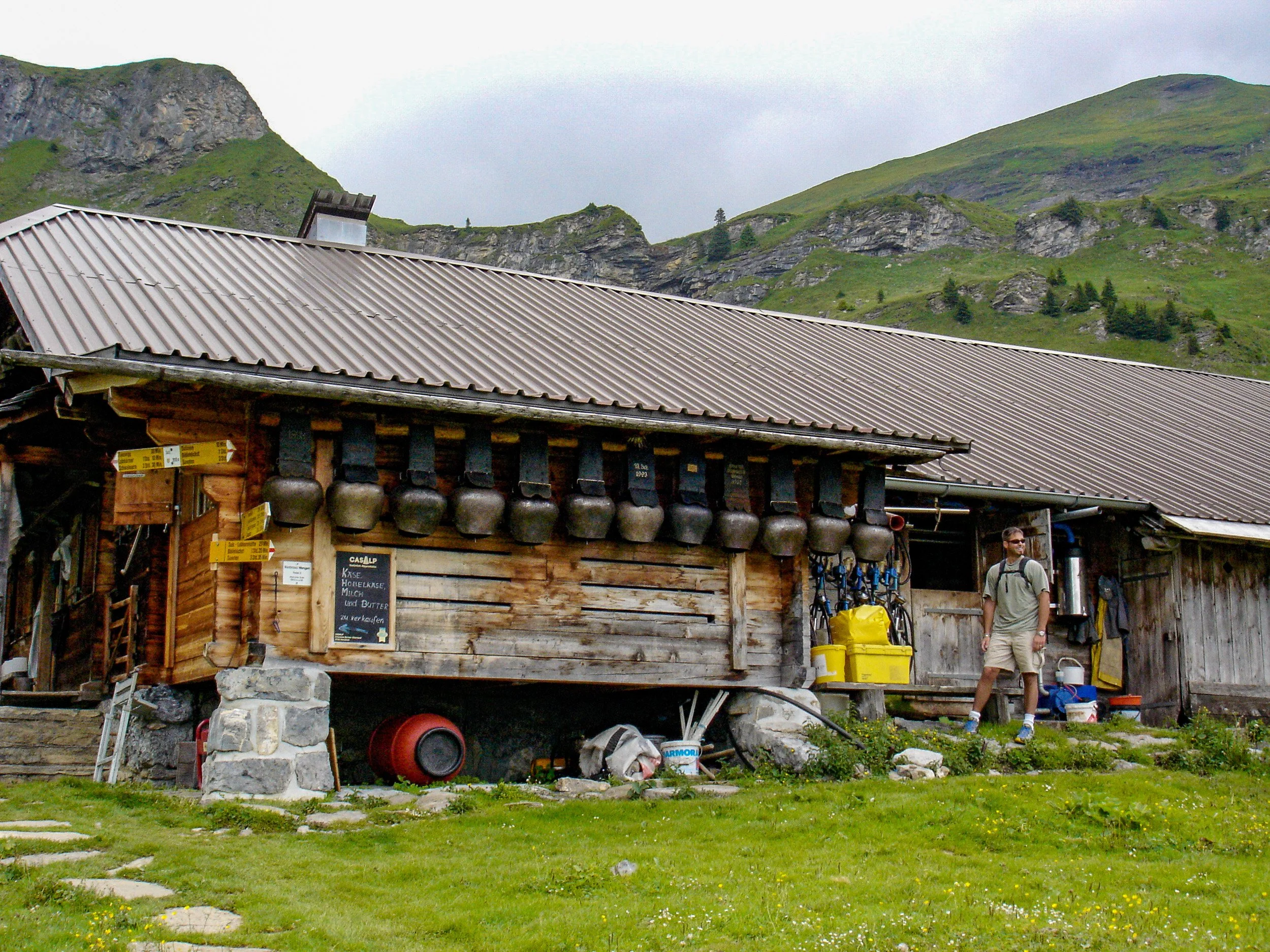 Arriving at the Lobhorn hut