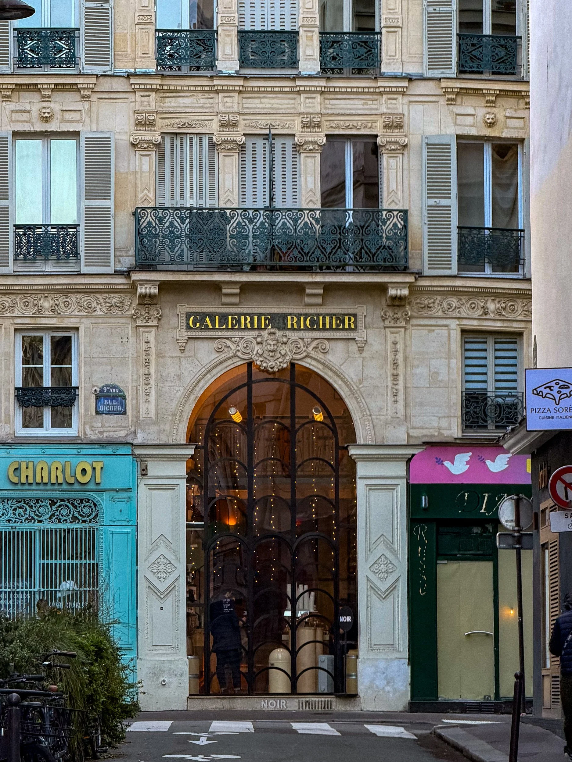 Wednesday began with an exploration of the Paris covered passageways. 