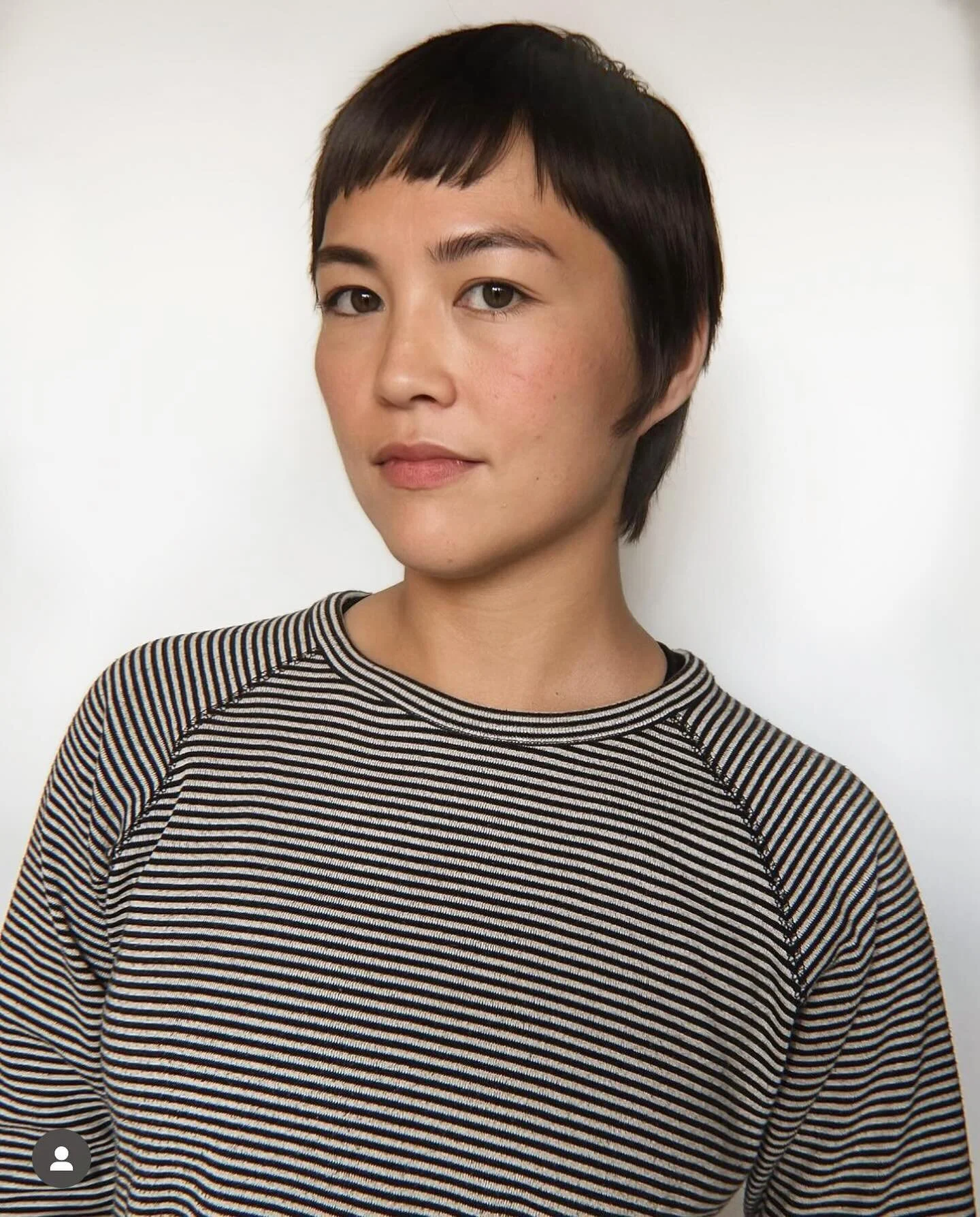 What a transformation! @damperdaisy.beauty created such a beautiful pixie on her!