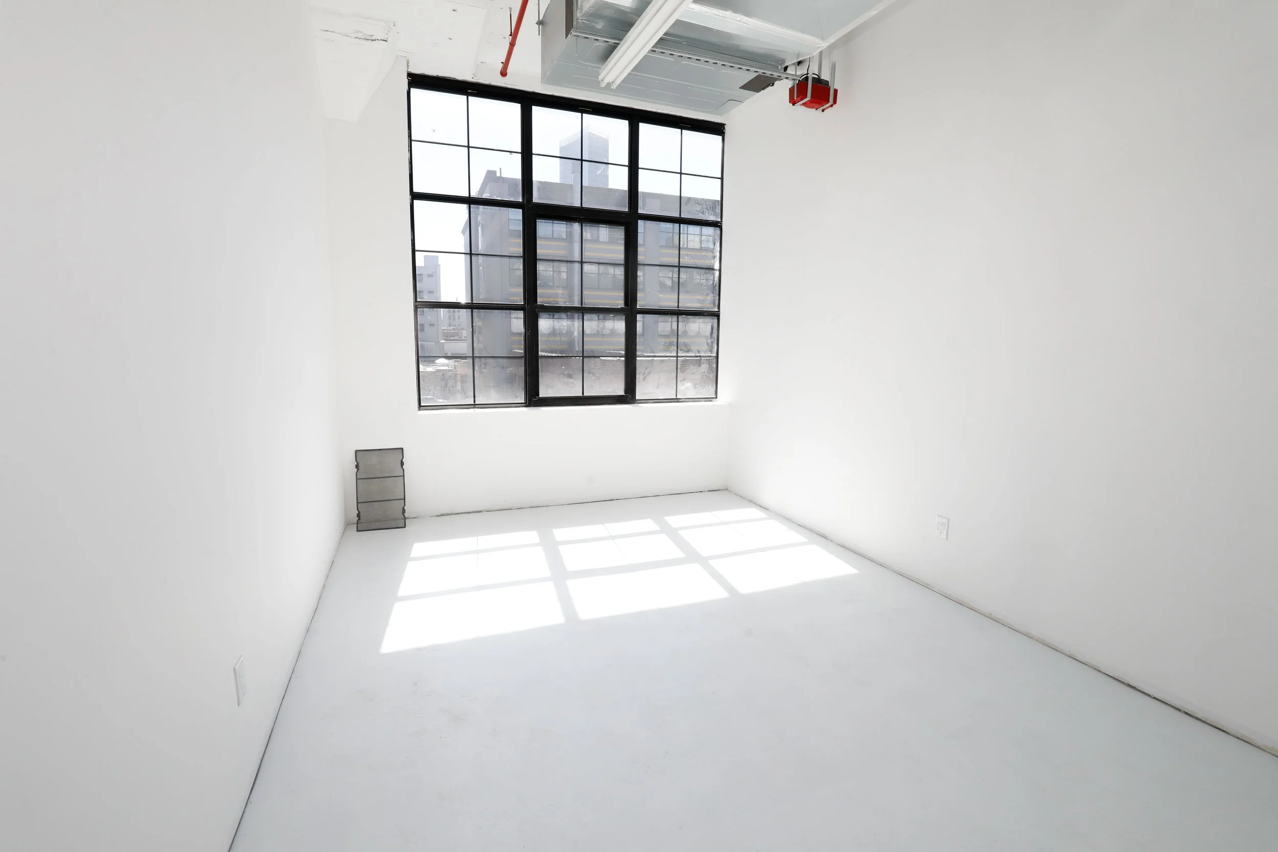Studio 631 - $1648/mo  Available