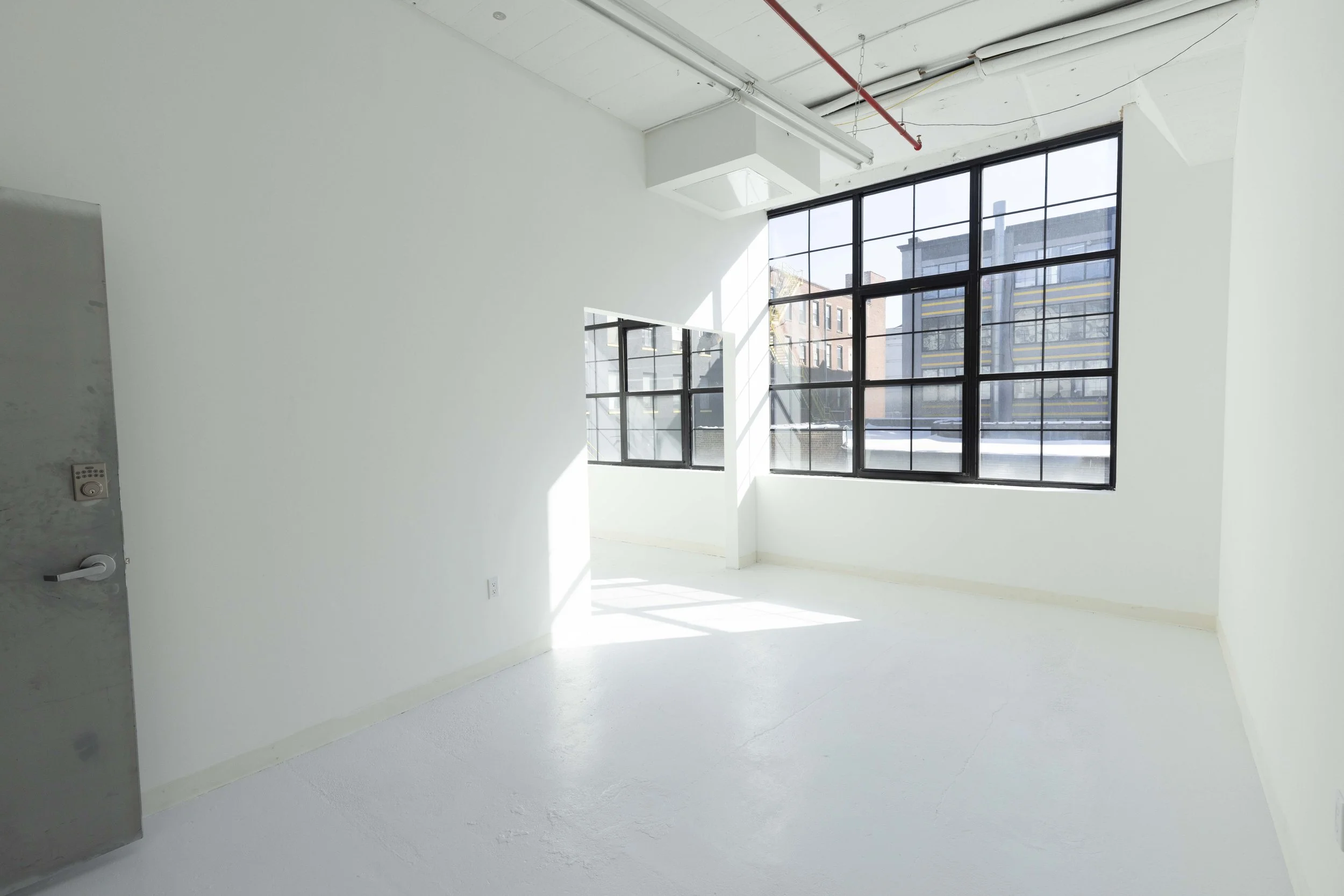 Studio 326 & 327---068.jpg