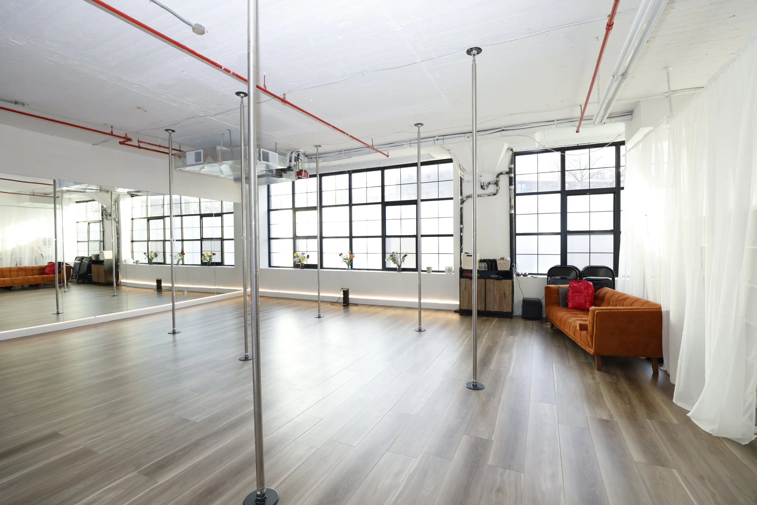 318, 319, 320 - Pole Dance Studio--067.jpg