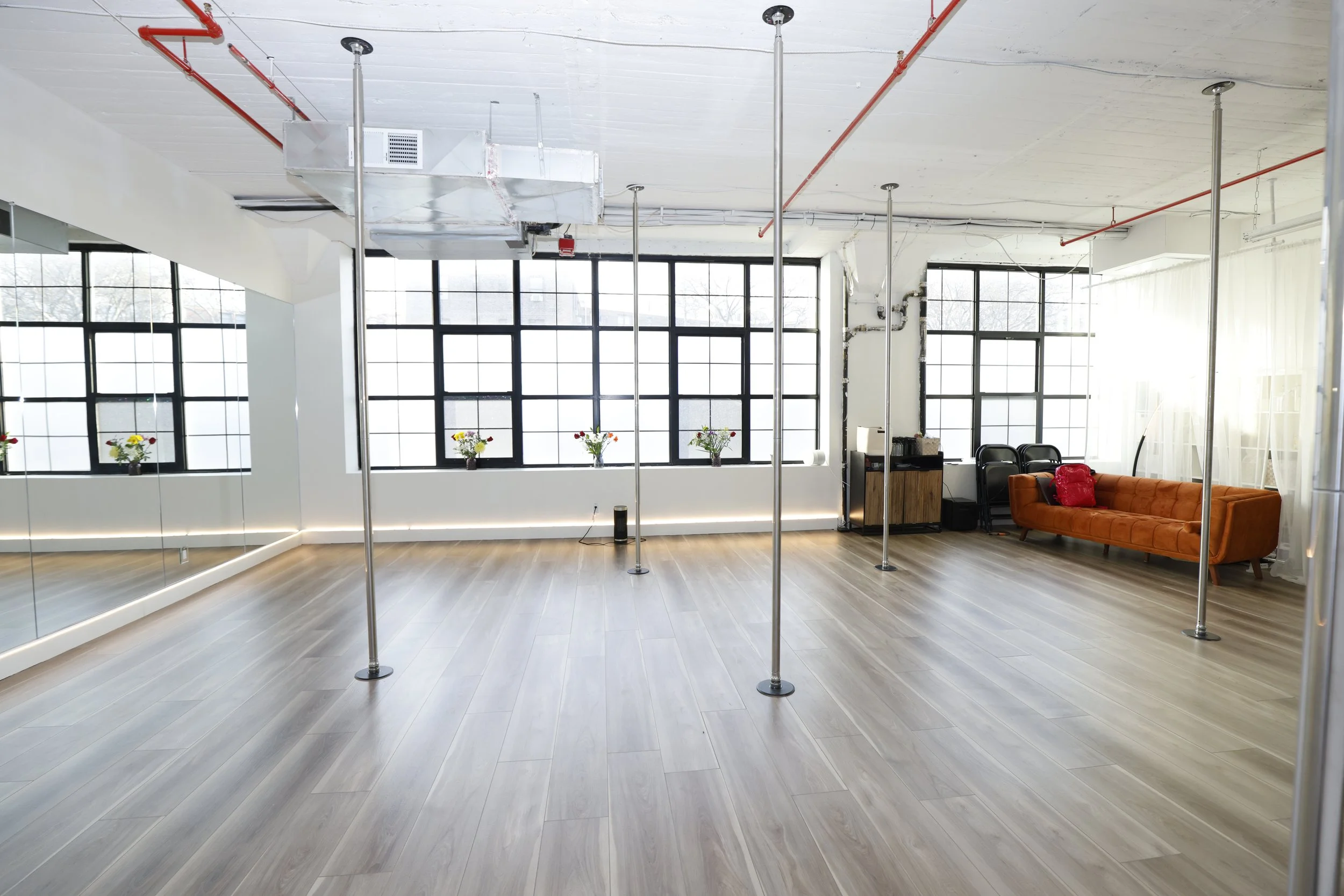 318, 319, 320 - Pole Dance Studio--066.jpg