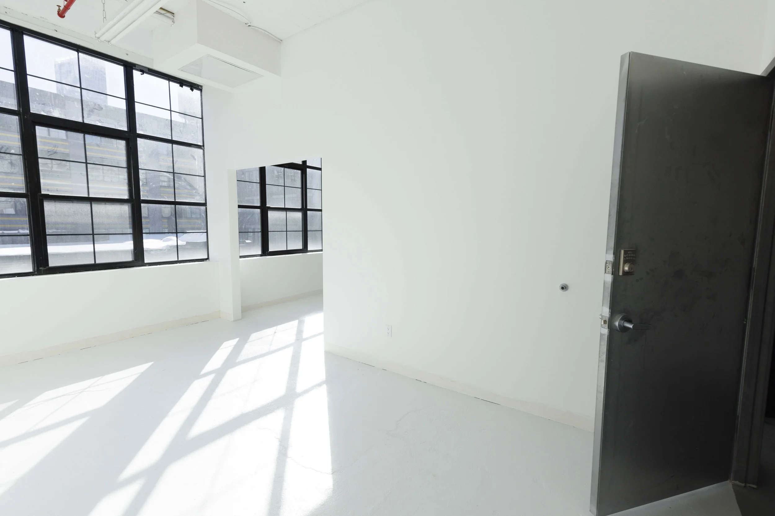 Studio 326 & 327---077.jpg