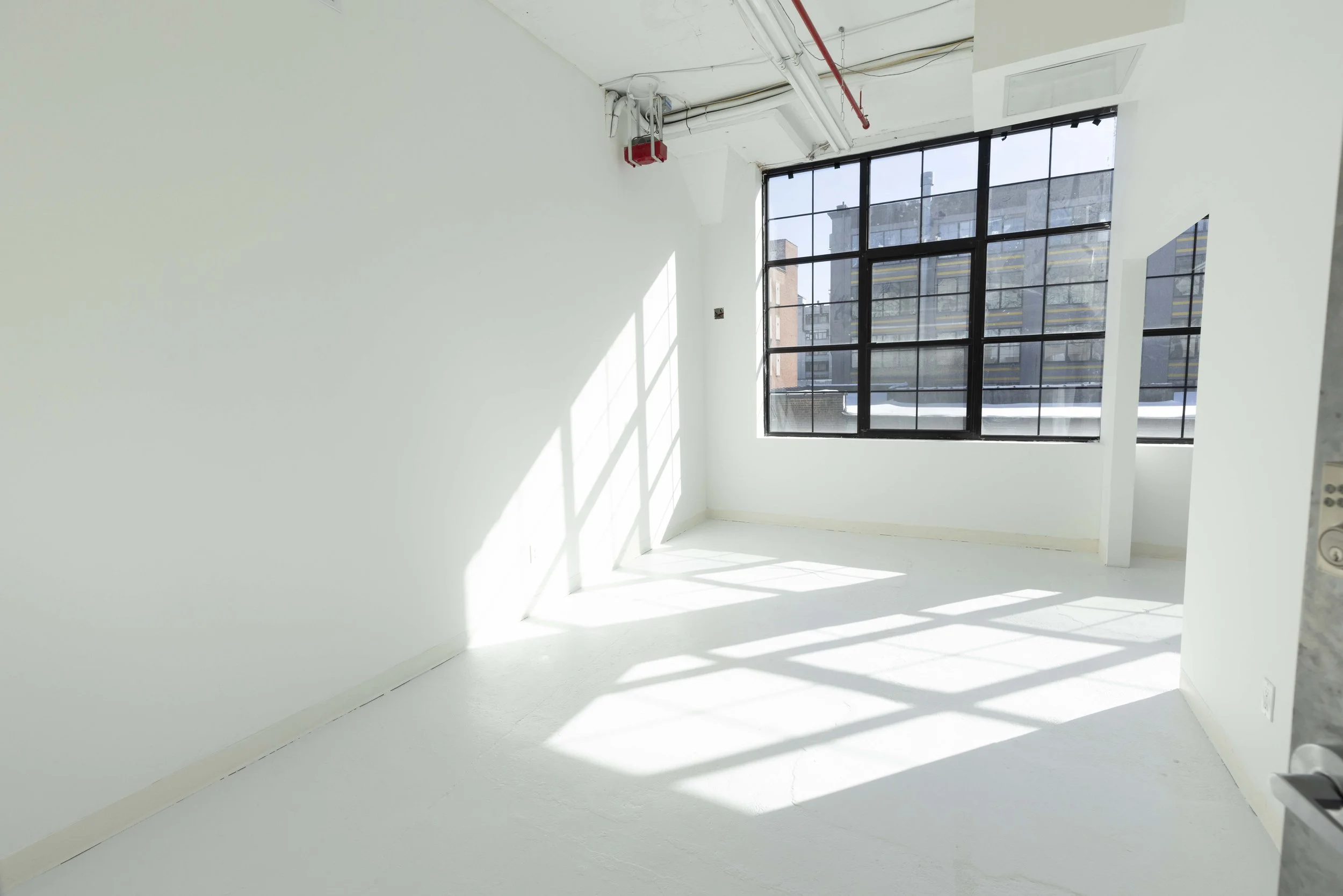 Studio 326 & 327---075.jpg