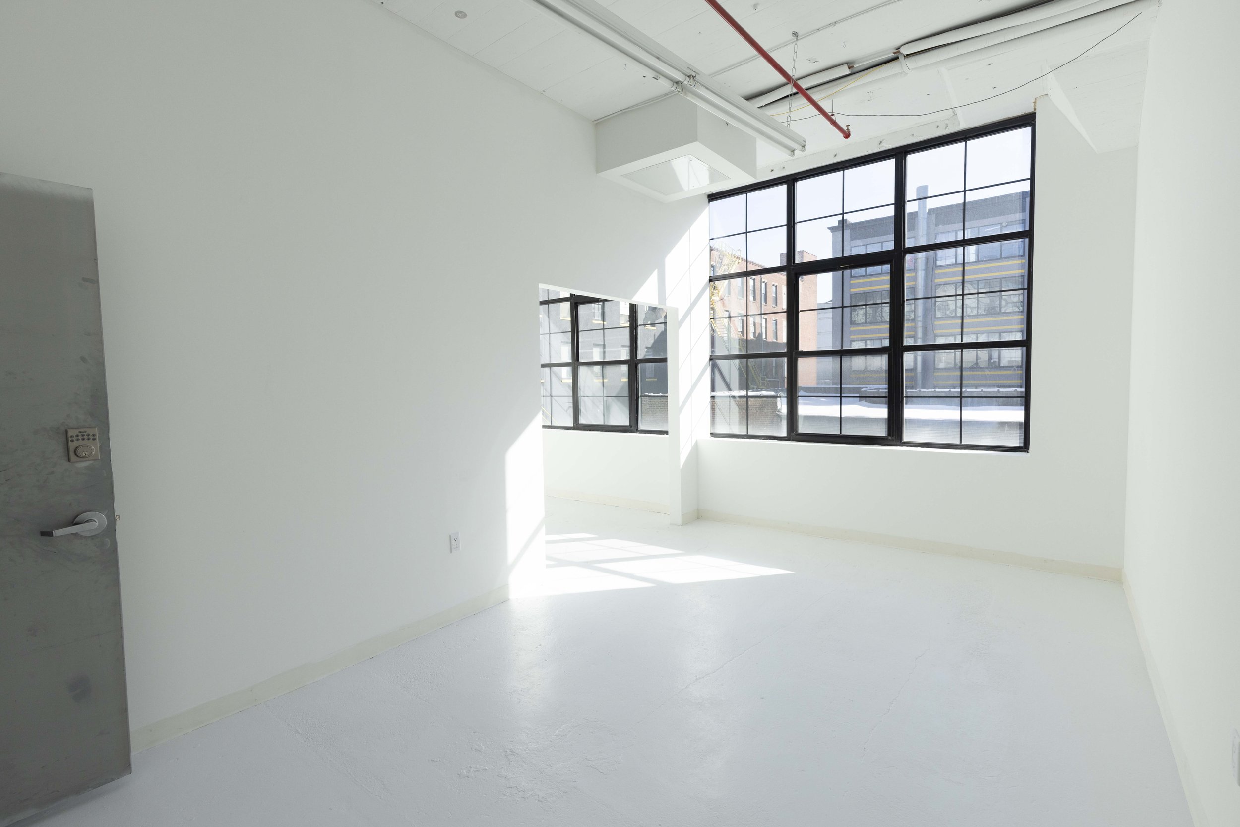 Studio 326 & 327---068.jpg