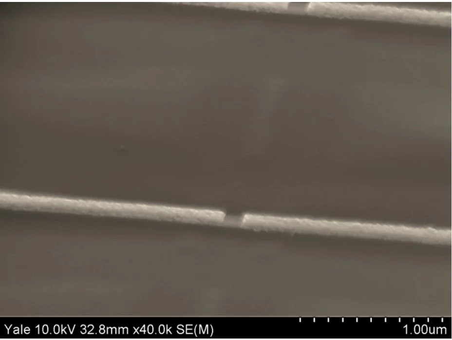 Suspended silicon nano-bridges (2018)