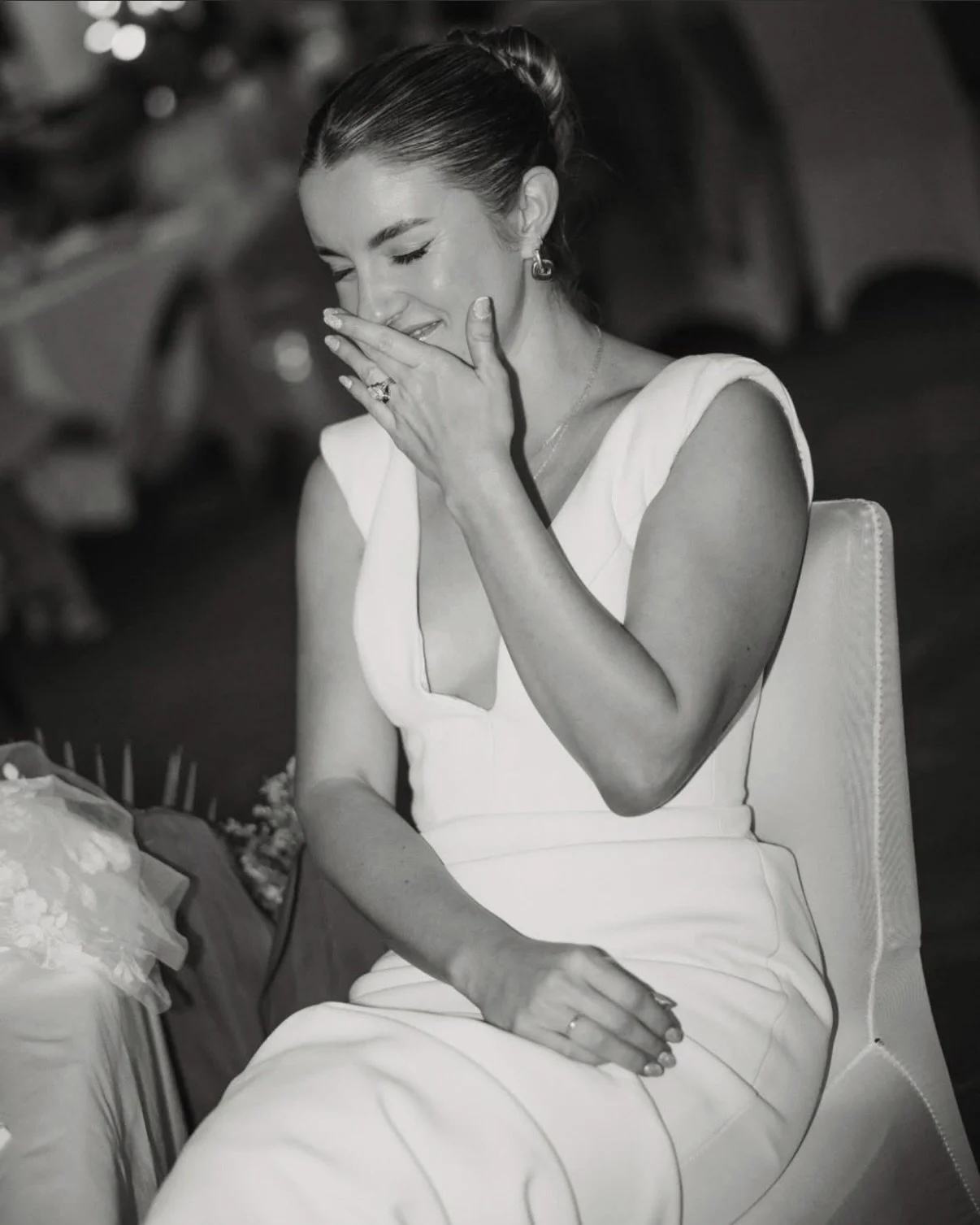 Gorgeous bride in her bridal set. Enjoyed creating these custom wedding bands so so much. Congrats Jos &amp; David! 

photo by @simplybestphotography