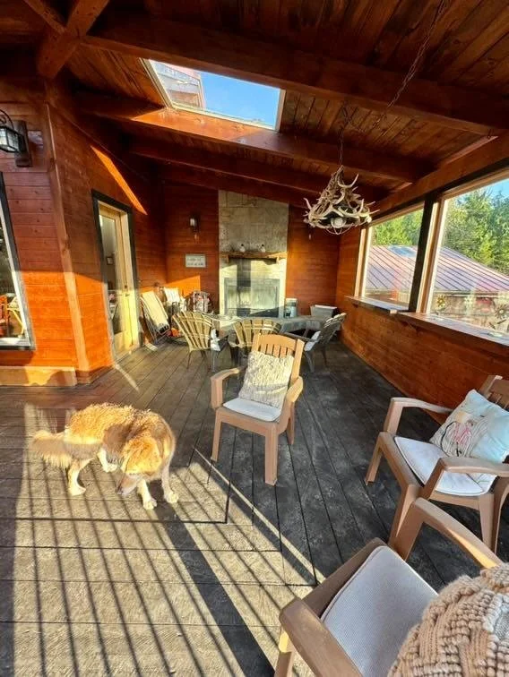Walk around deck
