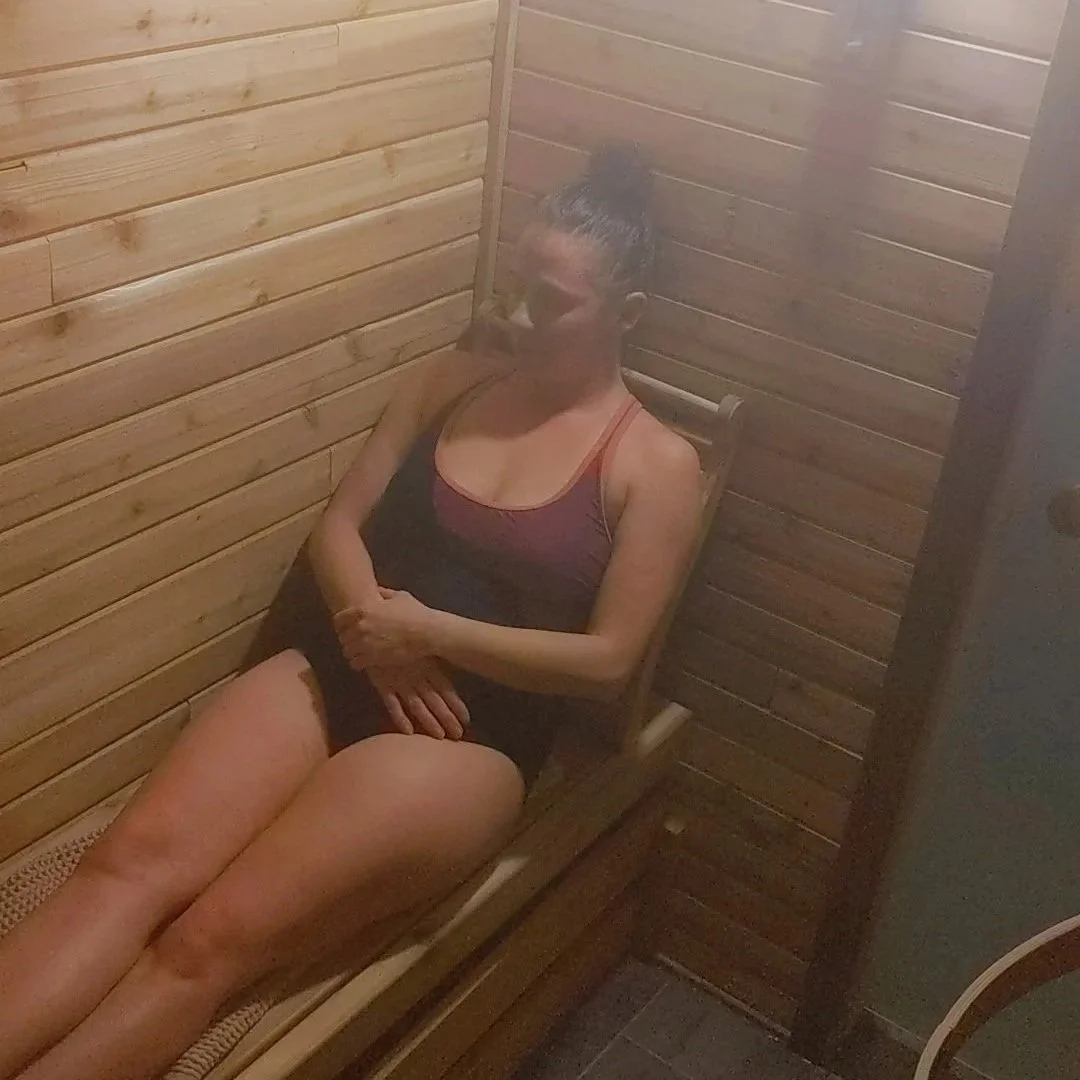 Who Should and Shouldn’t Do Cold Plunges or Saunas: Safety Guide for Guests