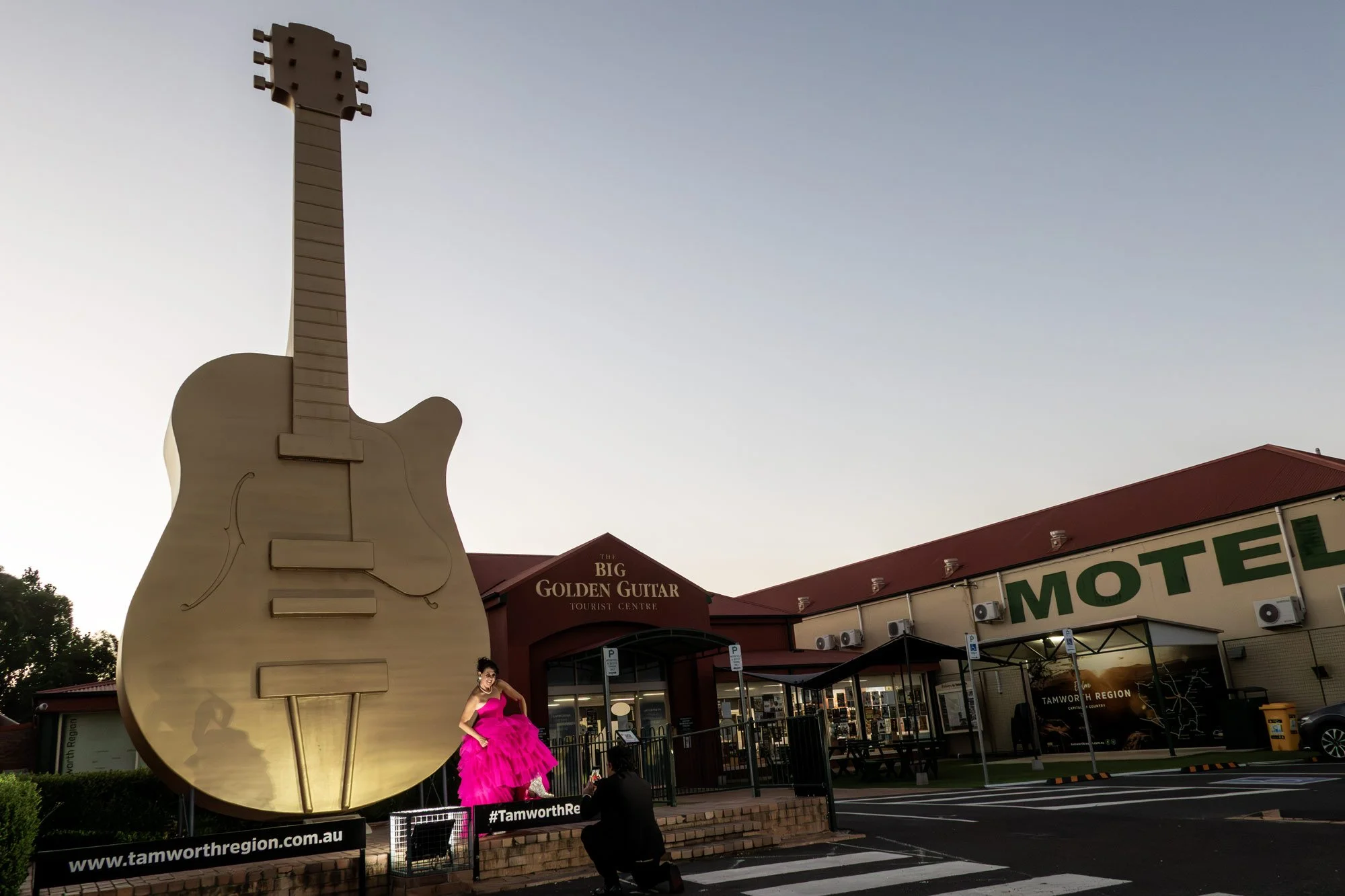 TANIA KERNAGHAN & JASON OWEN