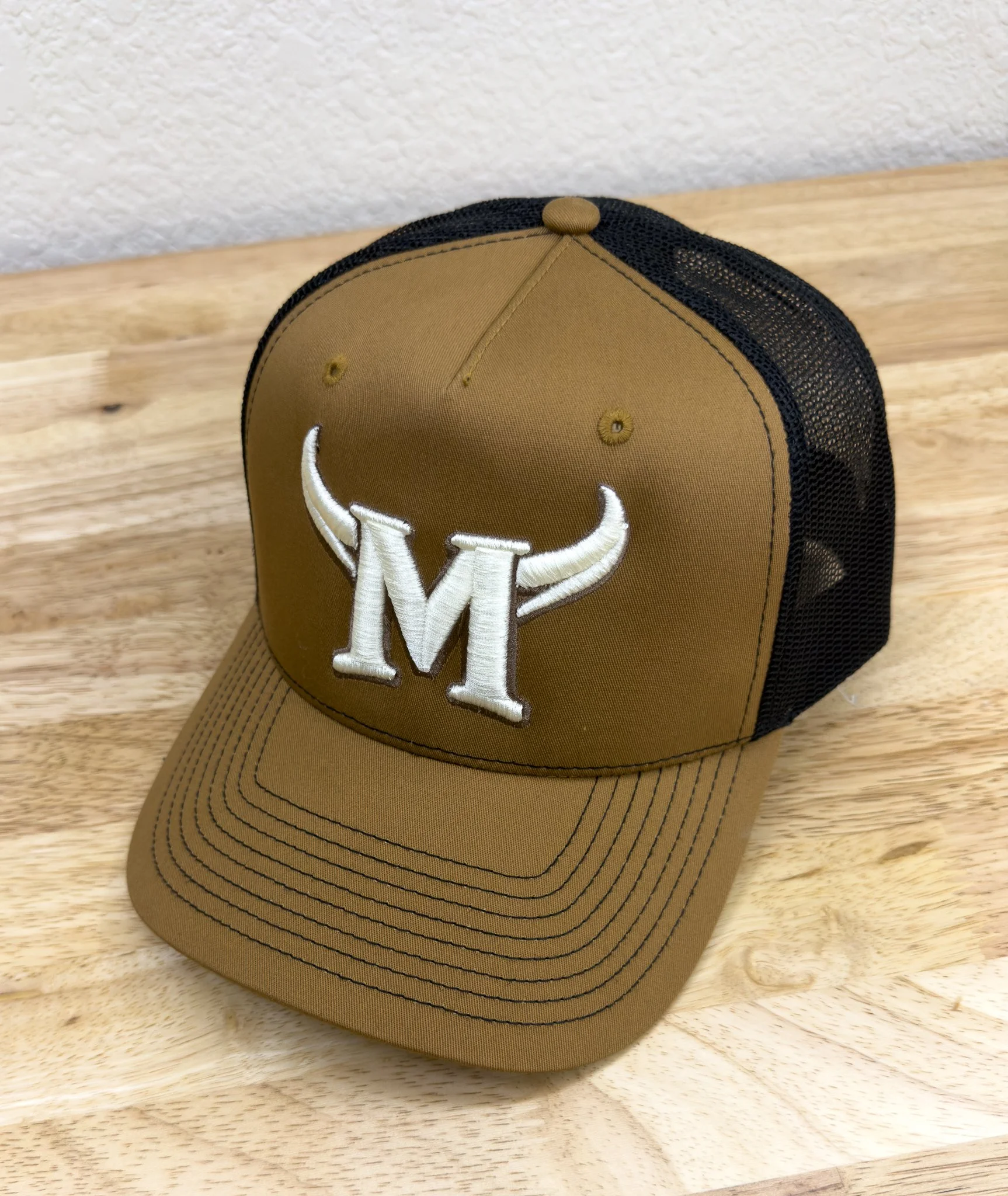 Bullhorn Mesh Mulago Trucker Hat