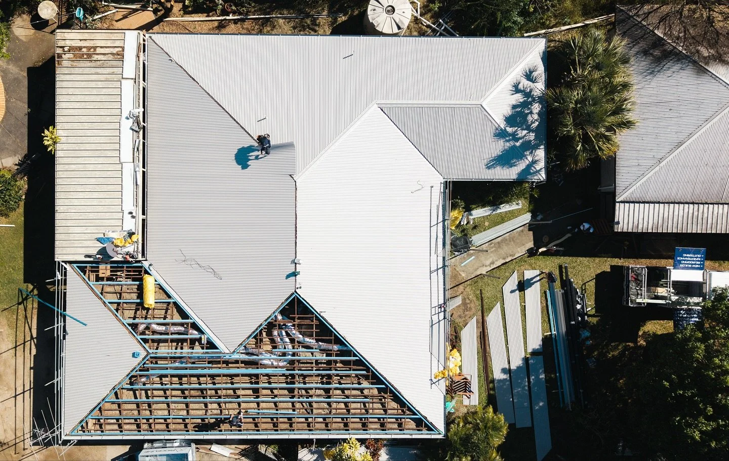 Swipe for progress shots of a recent re roof project in Kallangur.