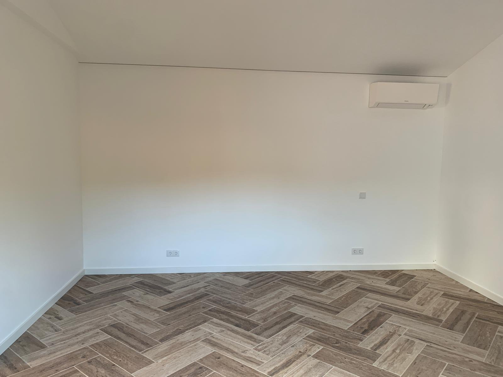 empty bedroom.jpg