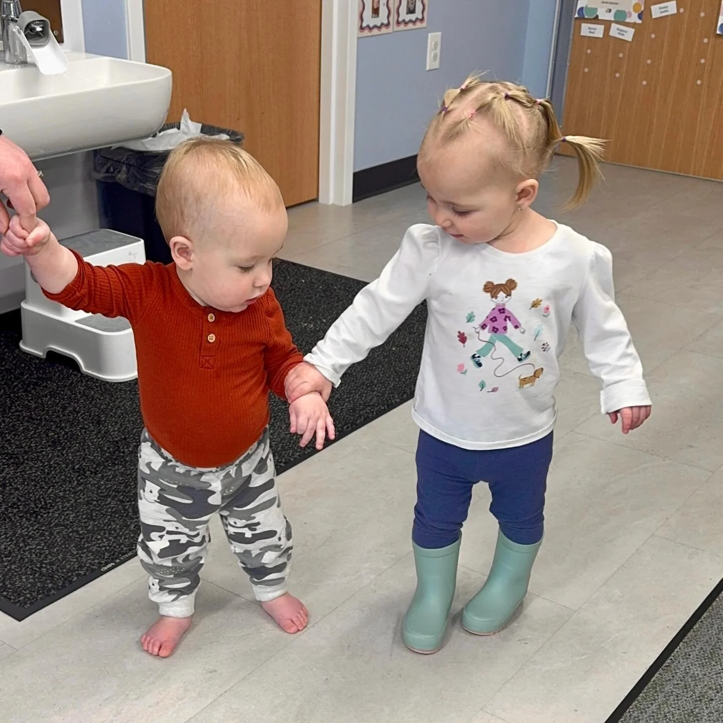 Sometime the smallest hands give the biggest support! ❤️❤️ A seasoned walking pro was giving a new walker a helping hand this morning.