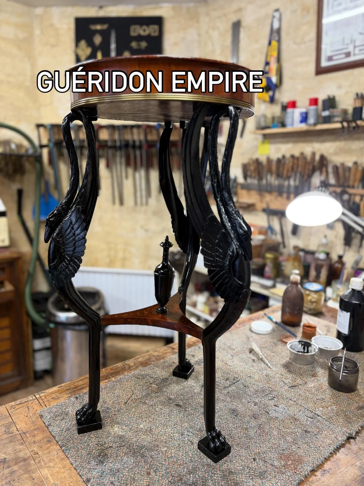 Gu&eacute;ridon &eacute;poque Empire en acajou et poirier noirci #bordeaux #bordeauxmaville🇫🇷 #restauration meubles #boulle