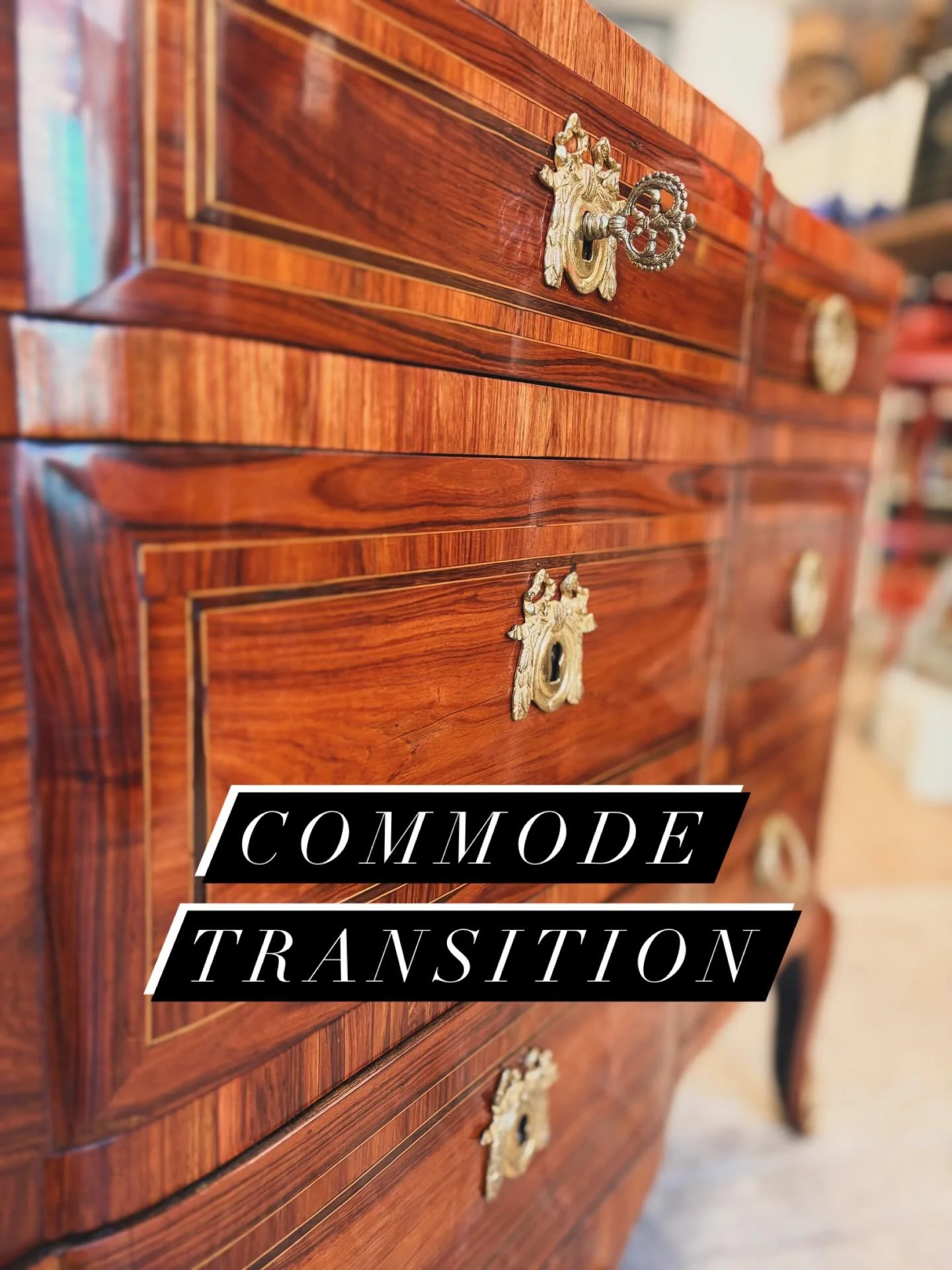 Commode transition en bois de rose et satin&eacute;e #&eacute;b&eacute;niste #bordeaux #popular #antiquaire