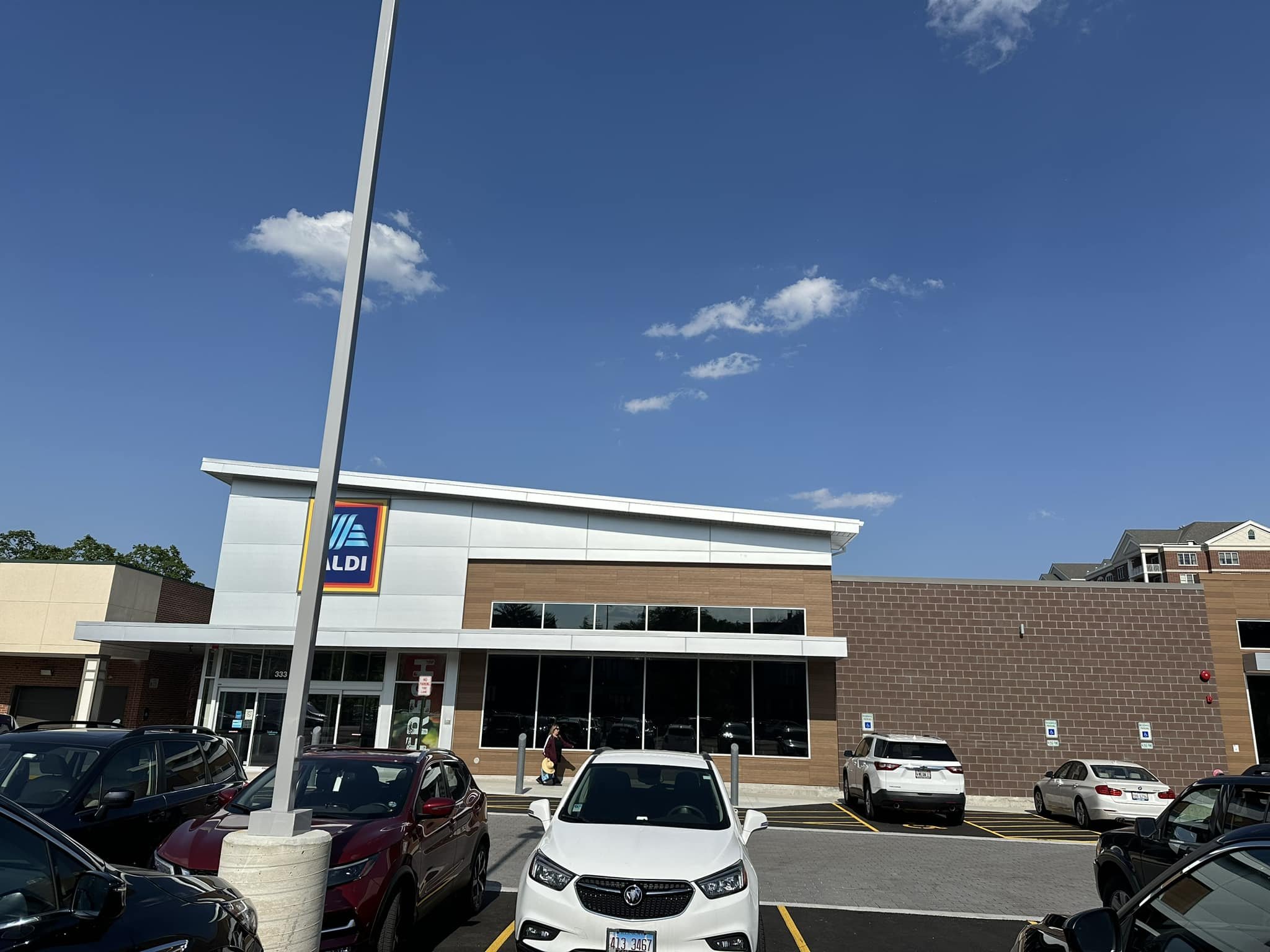 aldi-grand-opening-05-2024-5.jpg