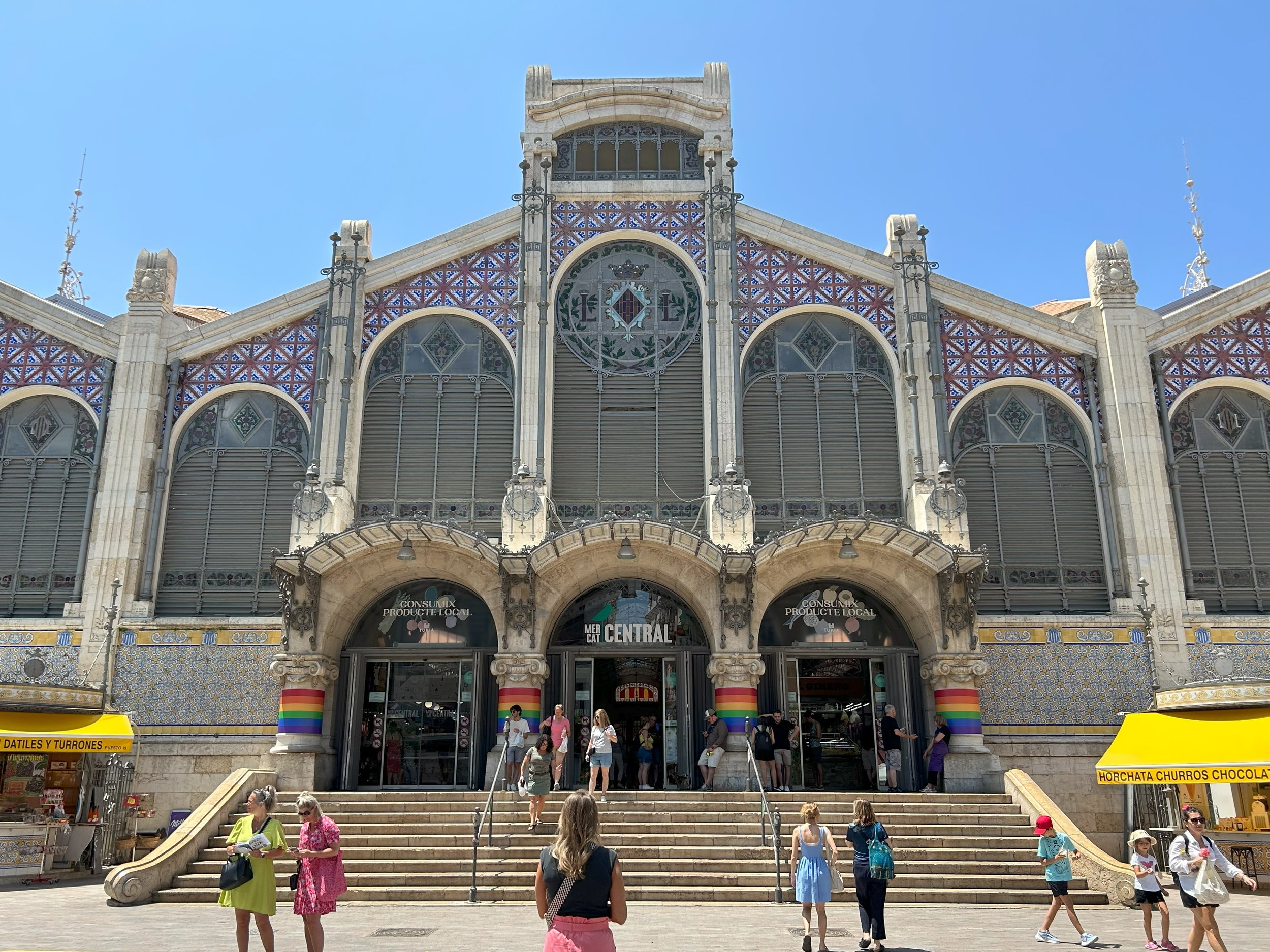 Mercat Central Front - Straight.jpg