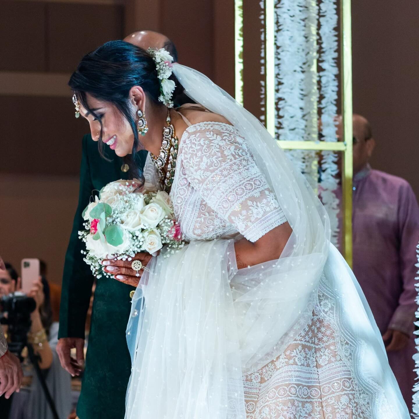 Congratulations to the beautiful couple @sarjp &amp; Kishan ! Thank you for giving me the opportunity to be a part of your celebrations . 
Planner - @aminaevents 
Photographer - @sameersoorma 
Make up artist - @glambypriyaa 
#atlweddings #stringedpet
