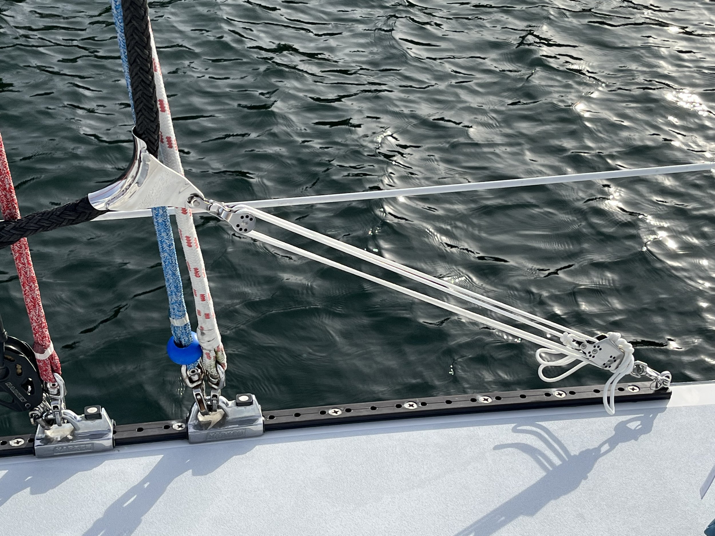 Inner Forestay Restrainer