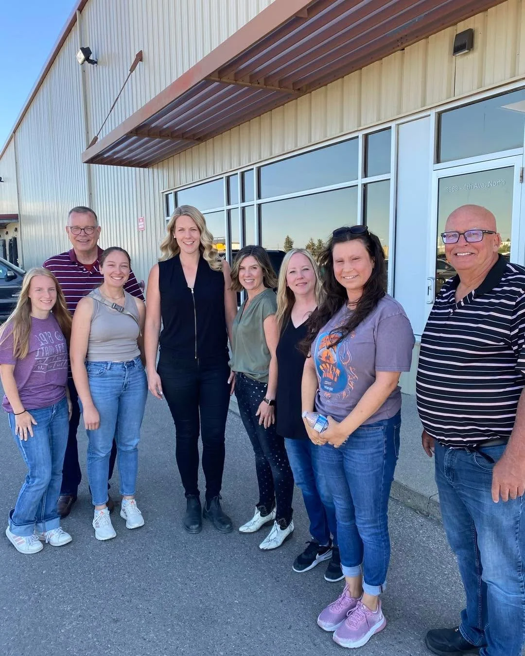My team and I had a great experience touring Sunrise Poultry this week.

We were impressed not only by the high standards of their poultry production 🍗, but also by the dedication and skill of the people behind it all. Sunrise is the largest private