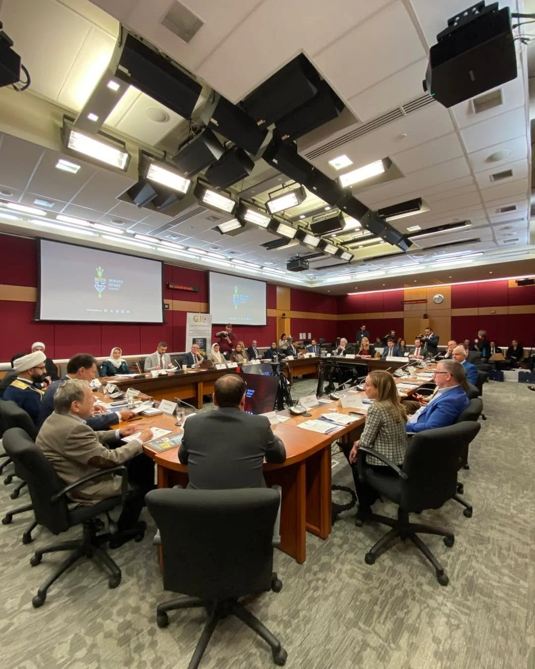 I was honoured to join the Parliamentary Forum on Peace and Security today. 

It was encouraging to see leaders from across parties and communities come together to counter extremism and advance peace and security in Canada and around the world.