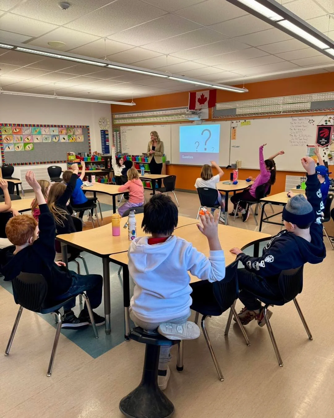 Had a fun visit with the Grade 4/5s at Coalbanks Elementary. A wonderful group of students that are smart, curious, and full of great questions!

Thank you so much for having me!