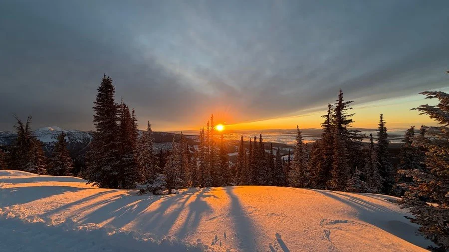 mountain-sunrise.C0ORjJsJ_1KYrk6.jpg
