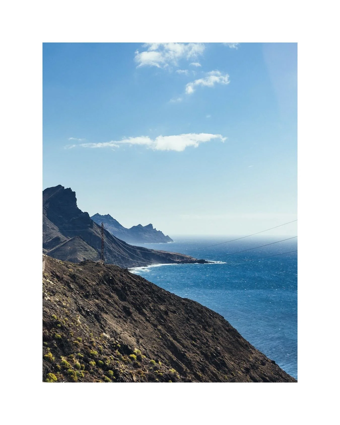 Idag &aring;ker halva Lero-g&auml;nget p&aring; semester 🏝️ 
Mailen h&auml;nger med men svaren kan komma lite senare &auml;n vanligt. Lasse &auml;r kvar och h&aring;ller st&auml;llningarna i butiken 💪