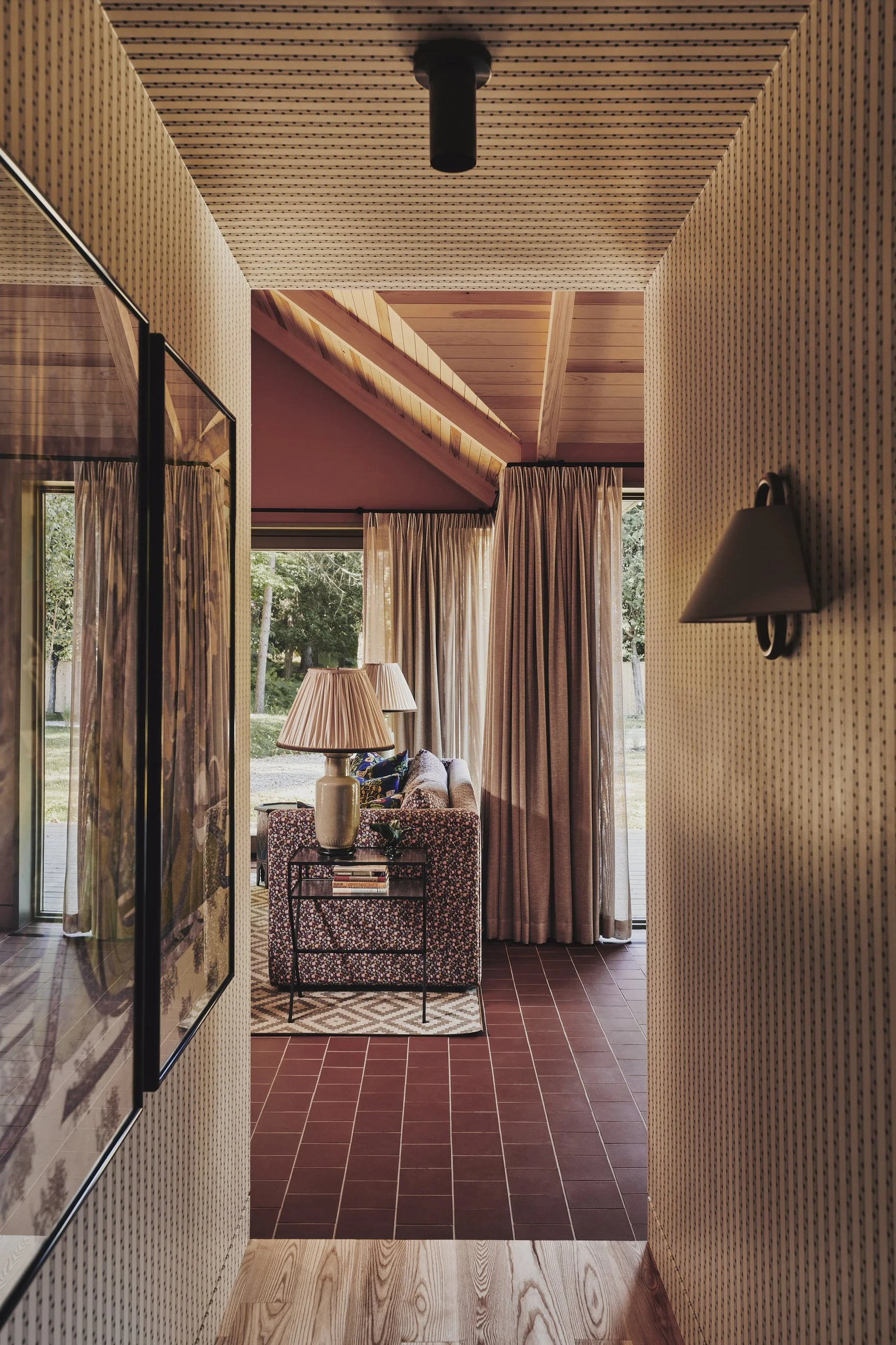 LHD_GuestHouseLakeside_2573_HDR.jpg