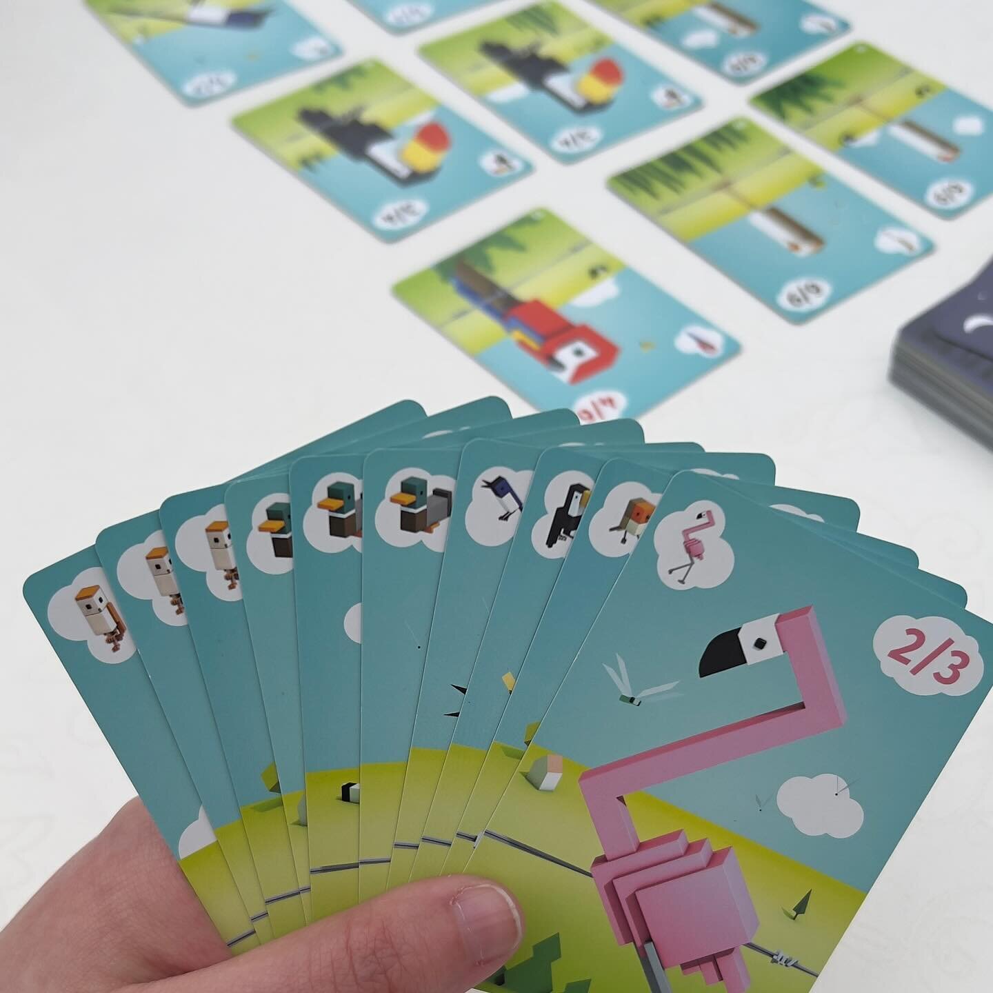 🇵🇹⬇️//🇬🇧 During the third official day we only had the chance to play Cubirds. We were also explaining games at the Maldito Games&rsquo; booth (with special focus on Applejack and some Cubirds and The Search for Planet X in between). 🌎 
.
In the