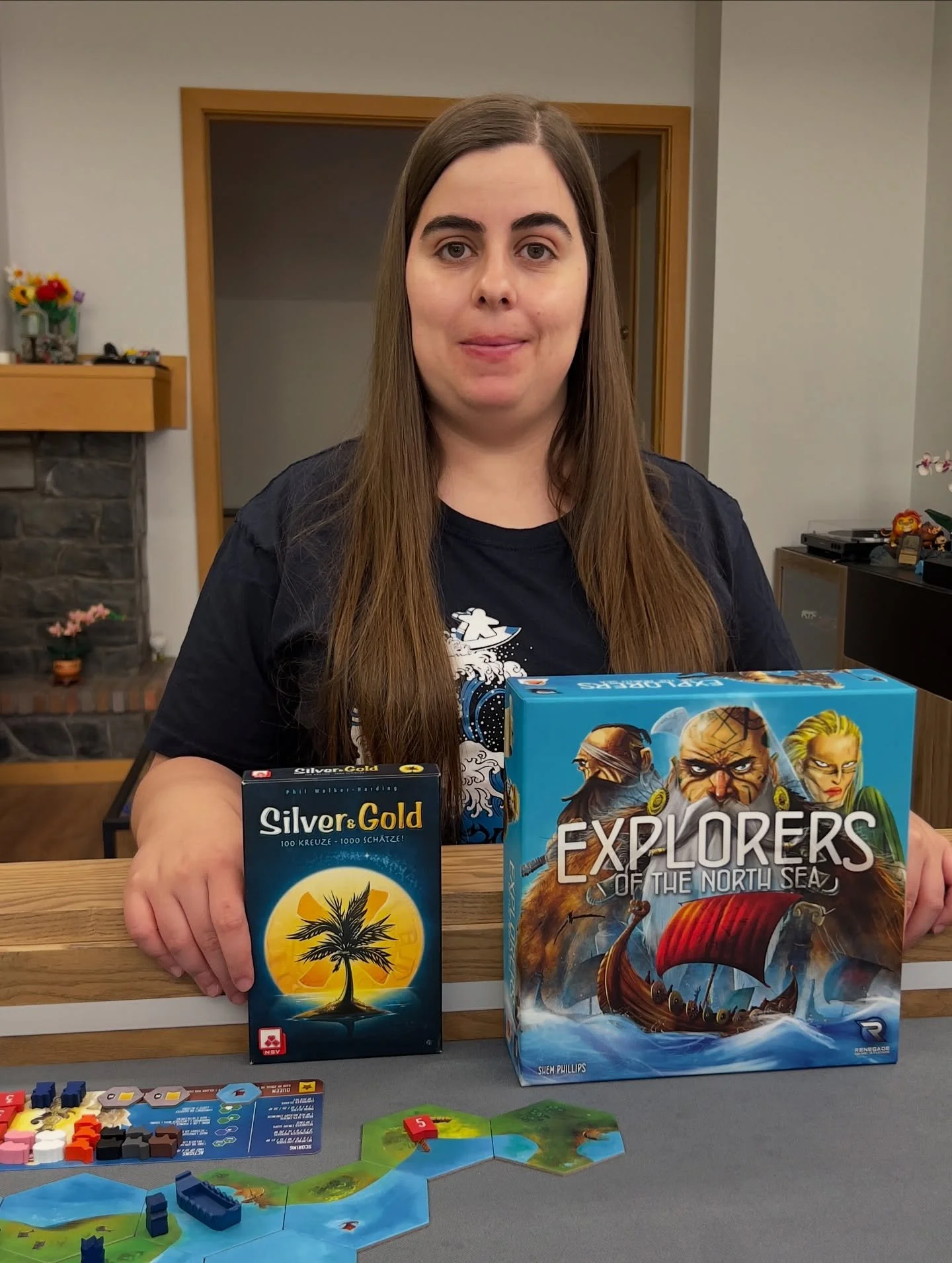 🇵🇹⬇️//🇬🇧 Today is Rita’s birthday, and we’re celebrating with a very welcome extended weekend which includes board games, obviously! 🥳
.
Explorers of the North Sea was the first game chosen, followed by Silver & Gold. Which game