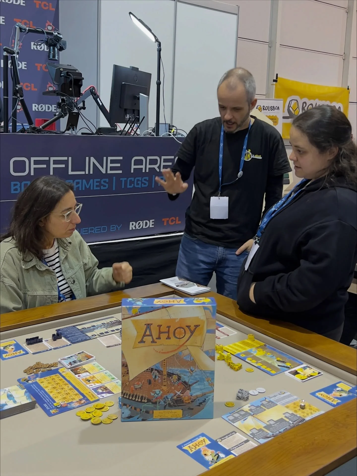 🇵🇹⬇️//🇬🇧 EVENT On the third day of Lisboa Games Week, the board gaming tables at the demo stations in the offline area were always running. 🎲
.
Today&rsquo;s recommendations included Ahoy, Unmatched, Subuteo and One Piece. 🎯
.
.
.
🇵🇹 EVENTO N