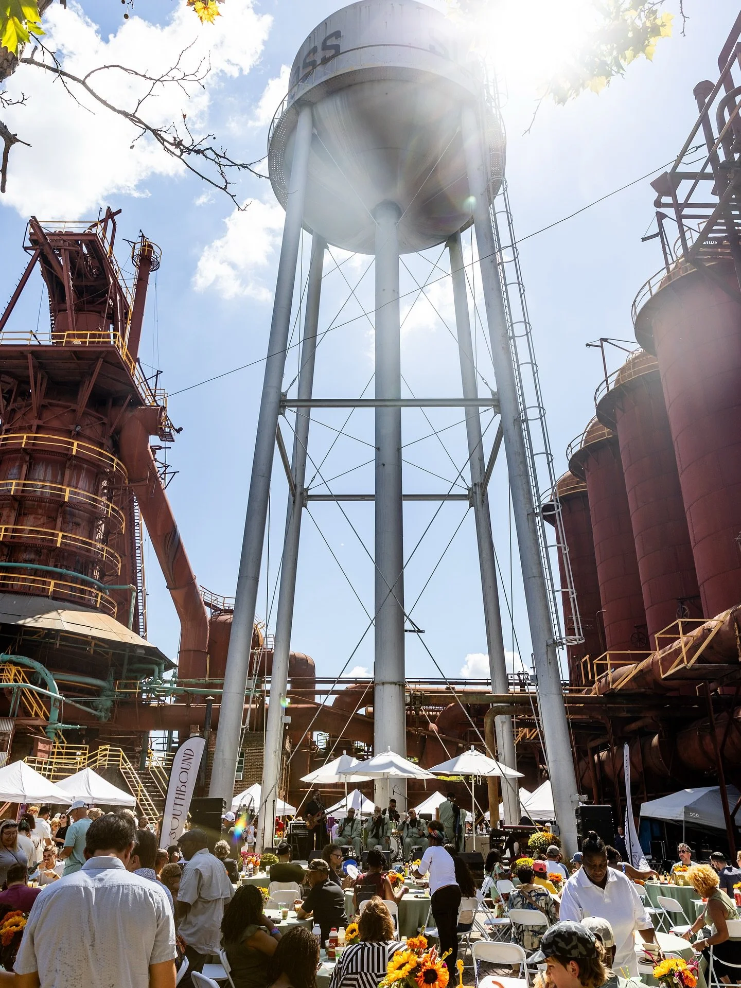 Photo Dump pt 4: Funk Brunch: Gospel Bird 9/28 
📸 @calebchancey