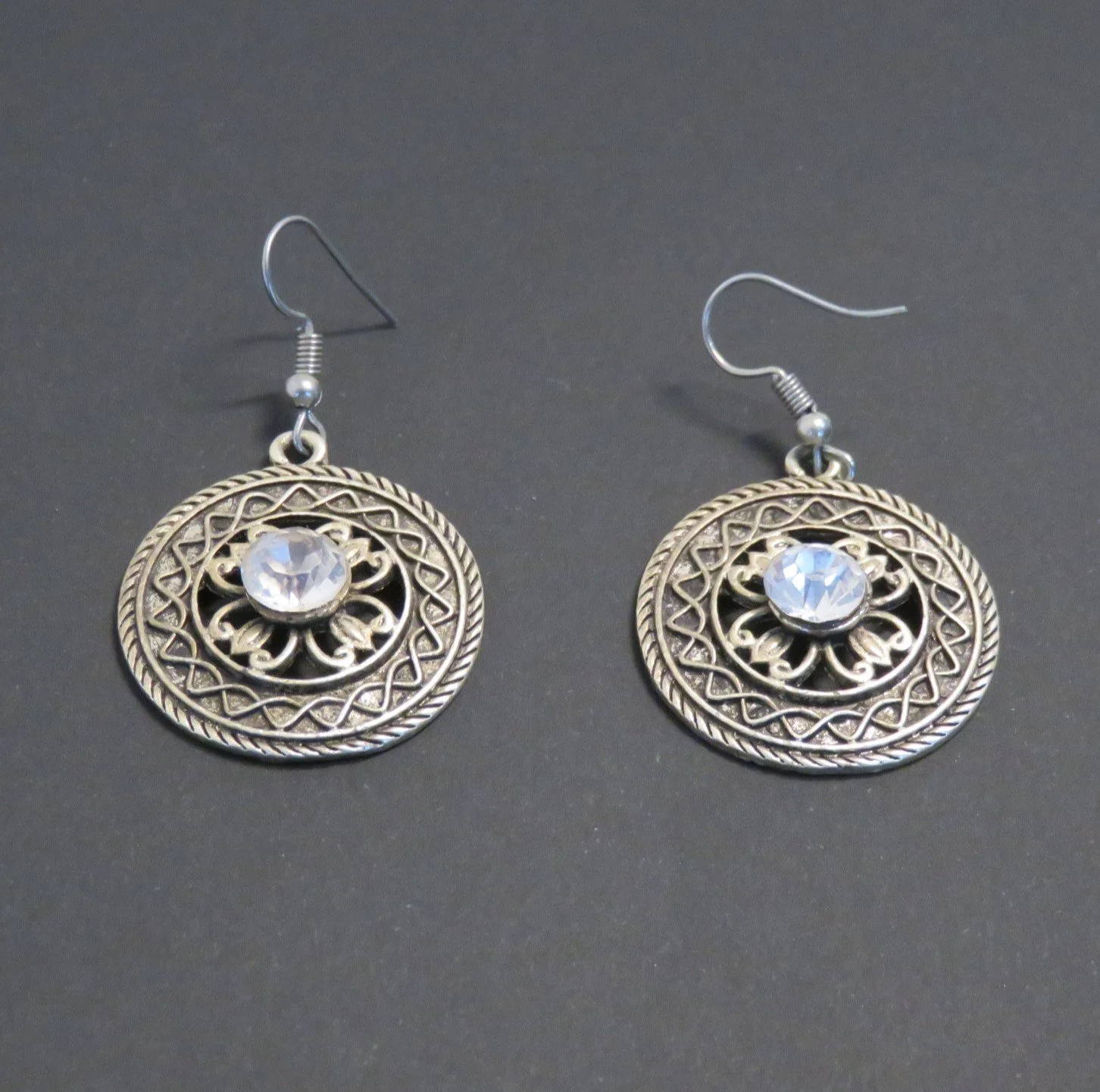 Earrings B3 019-a.JPG