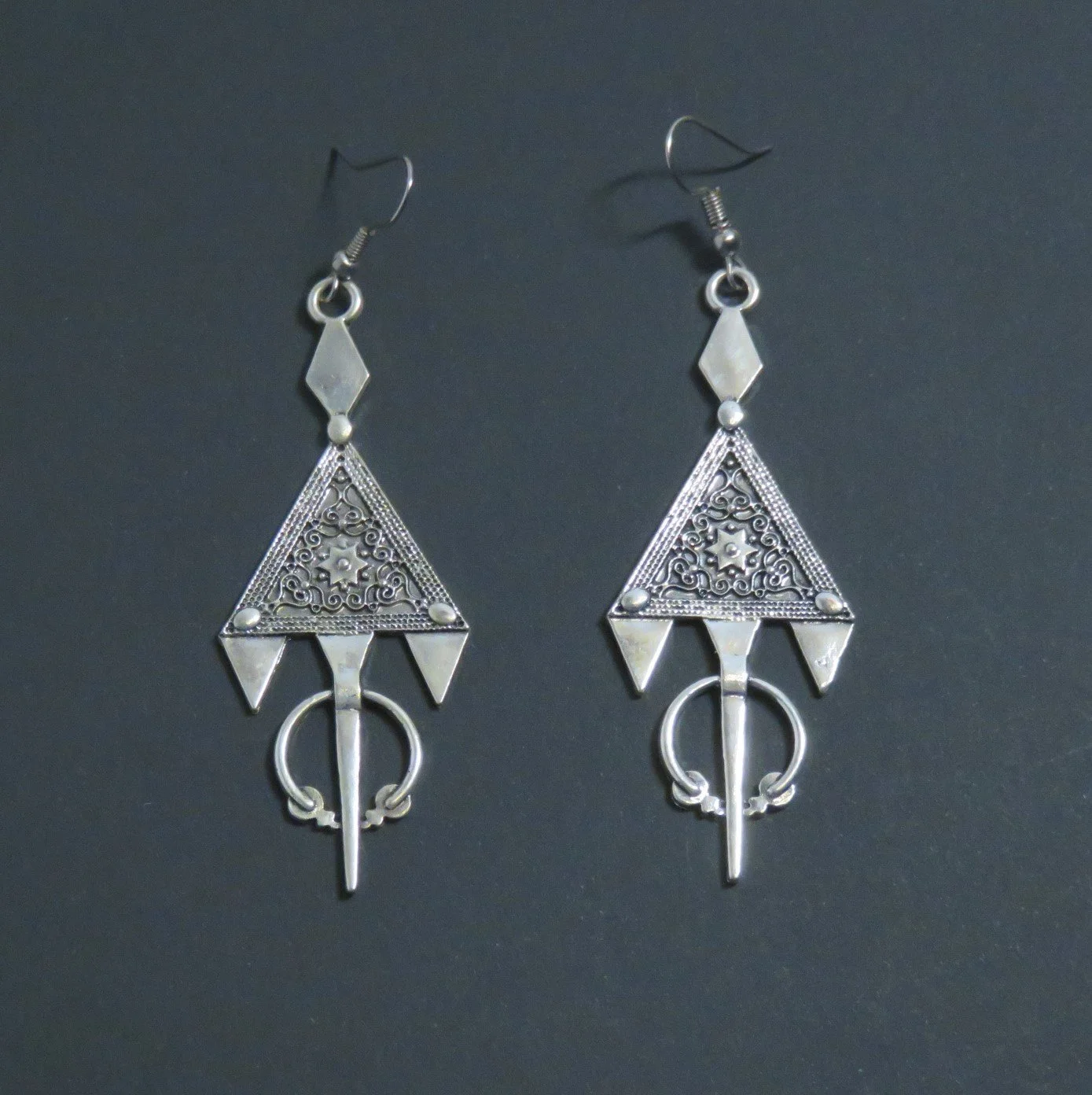 Earrings+B4+039-d.JPG