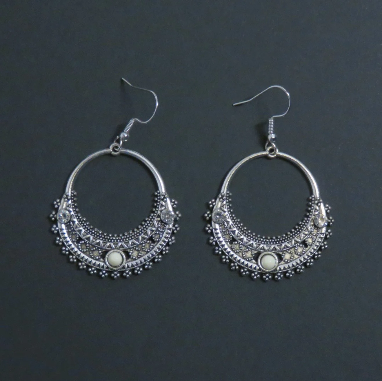 Earrings+B4+042-d.JPG