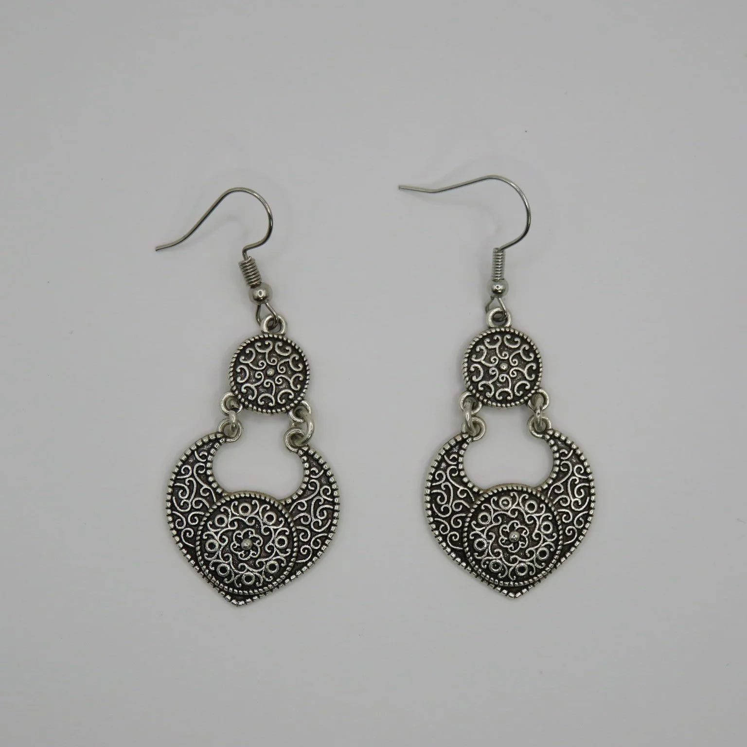 Earrings+B4+049-b.JPG