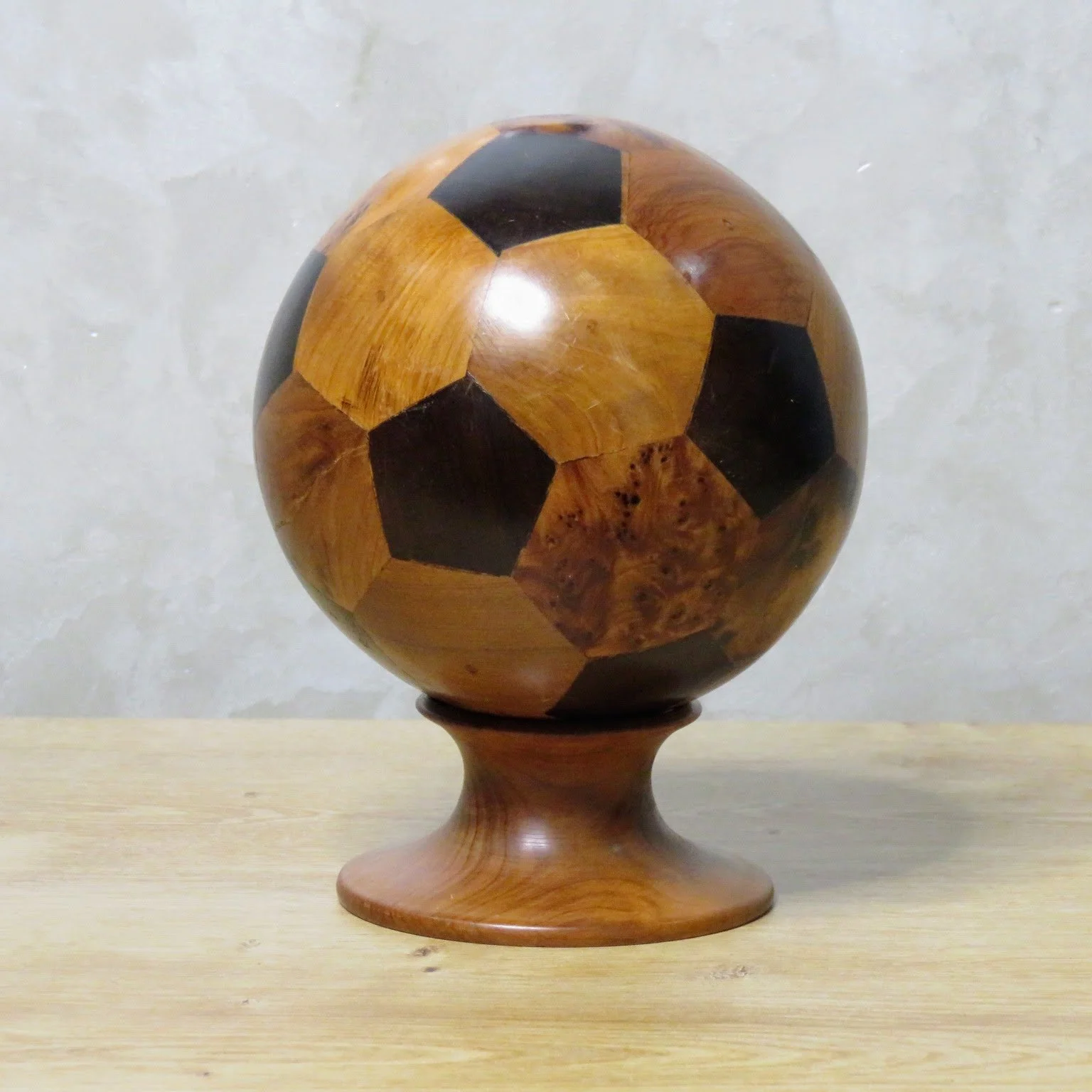 soccer_balls+b4+001-d.JPG