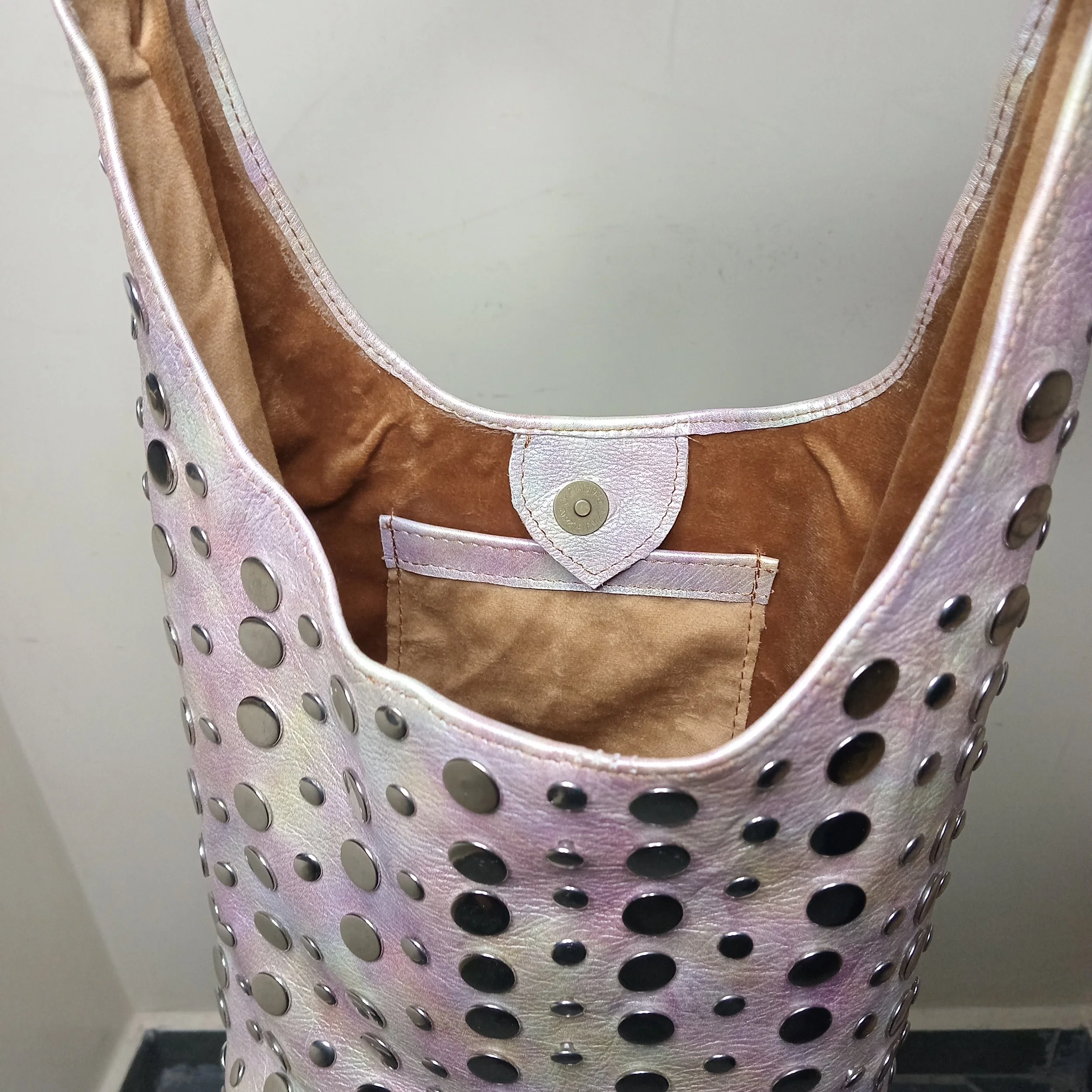 handbags b5 011-d.jpg