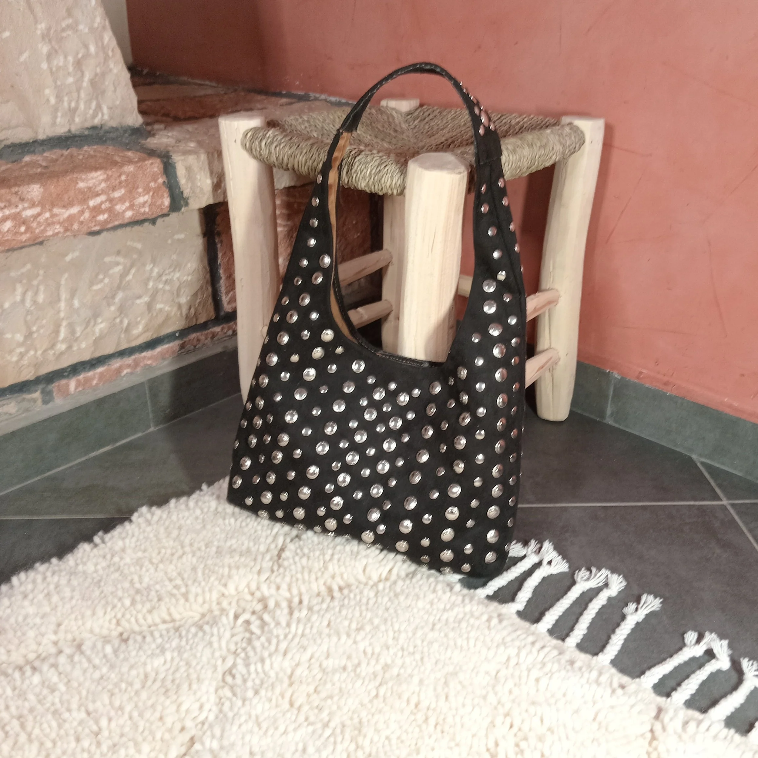 handbags b5 010-b.jpg